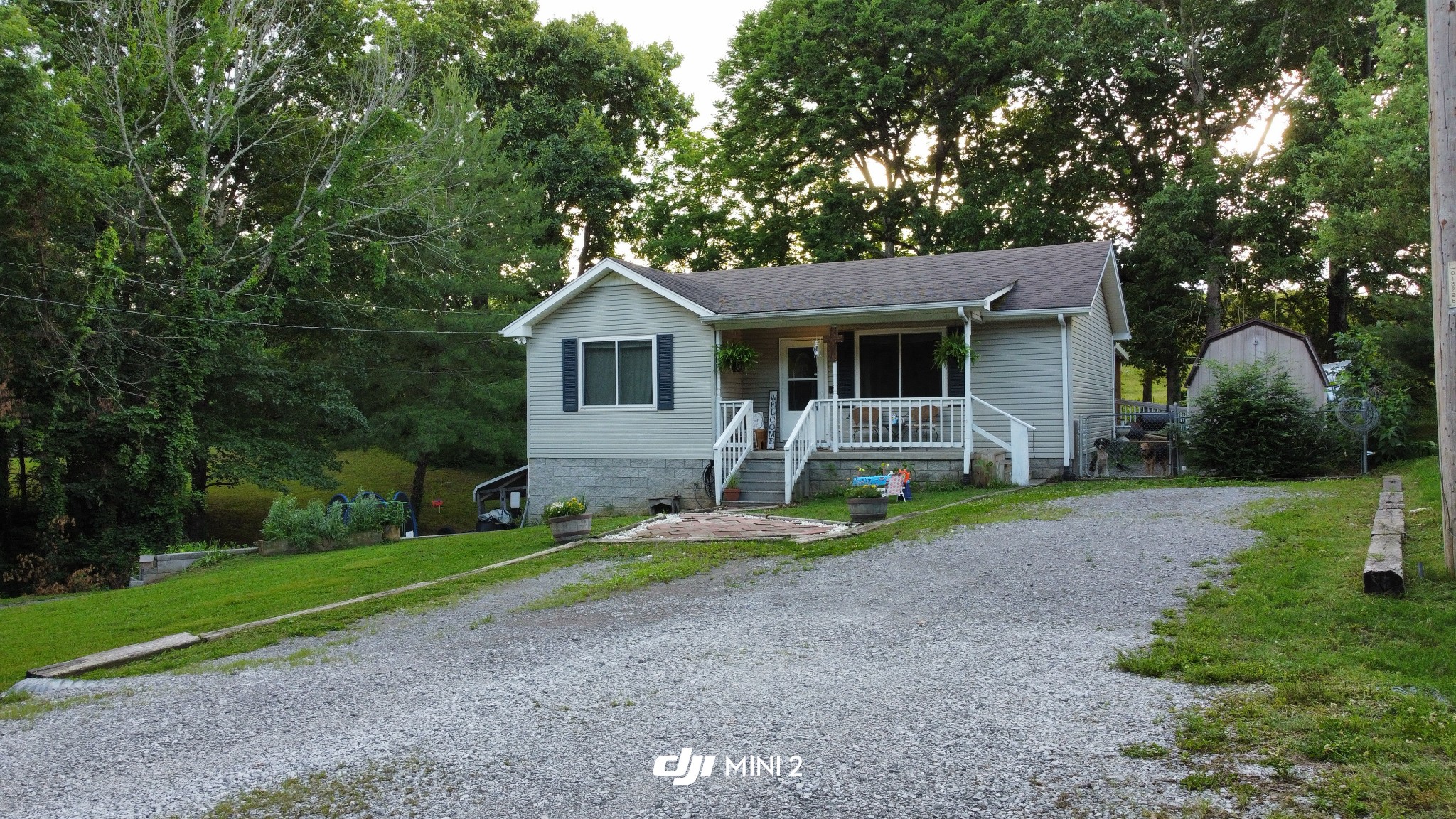 49 Roberts Ln