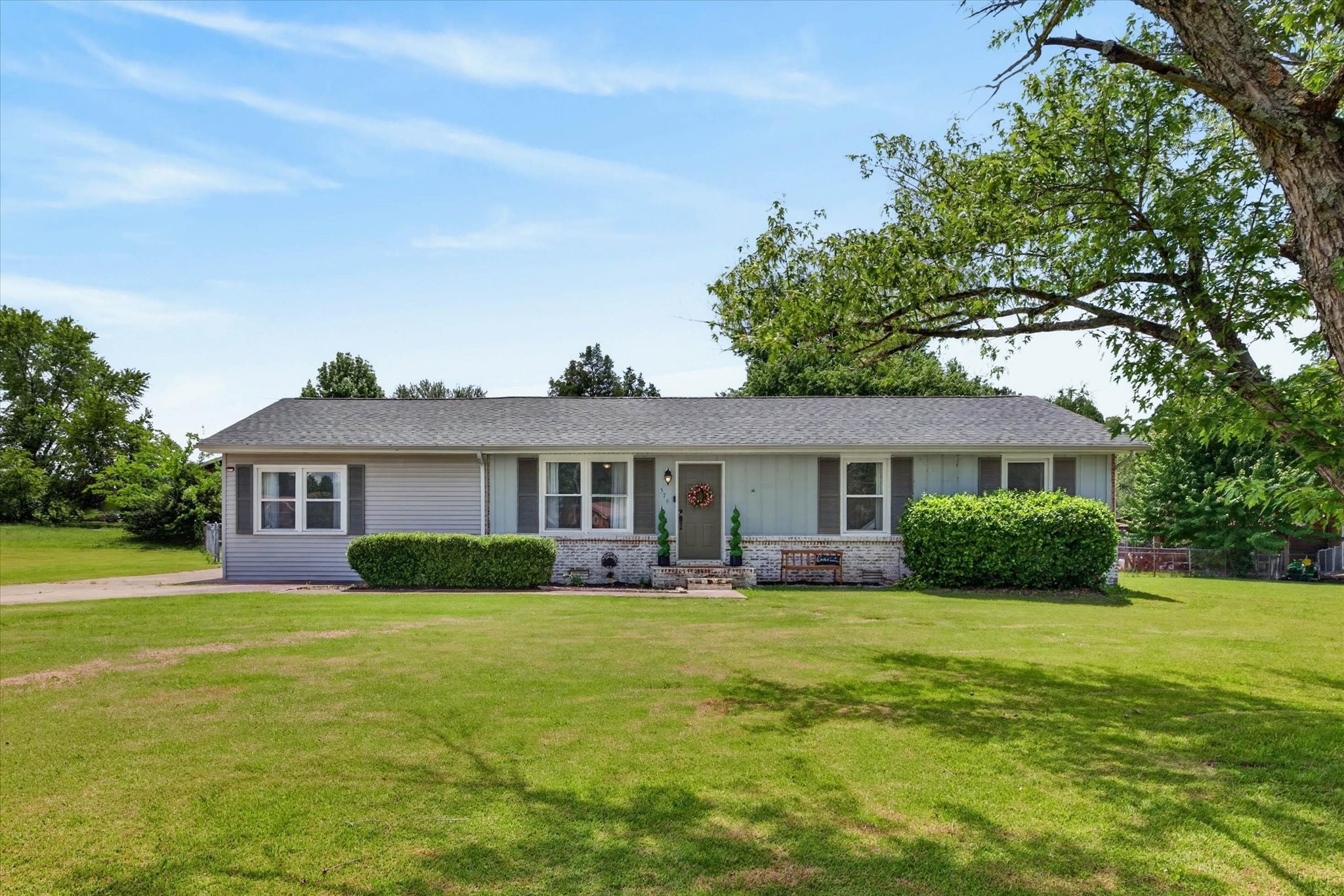 576 Cynthia Dr