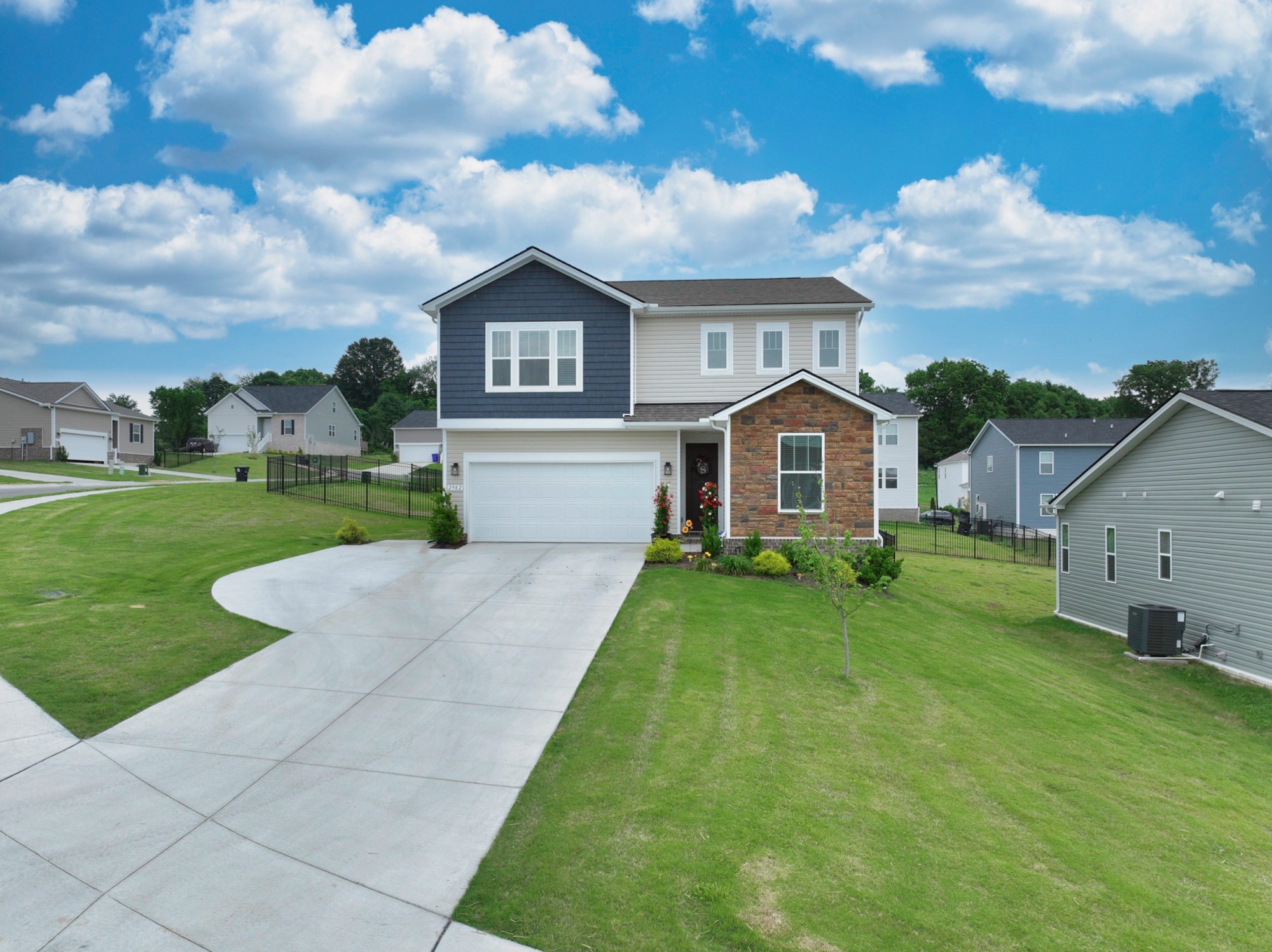 2982 Windstone Trl