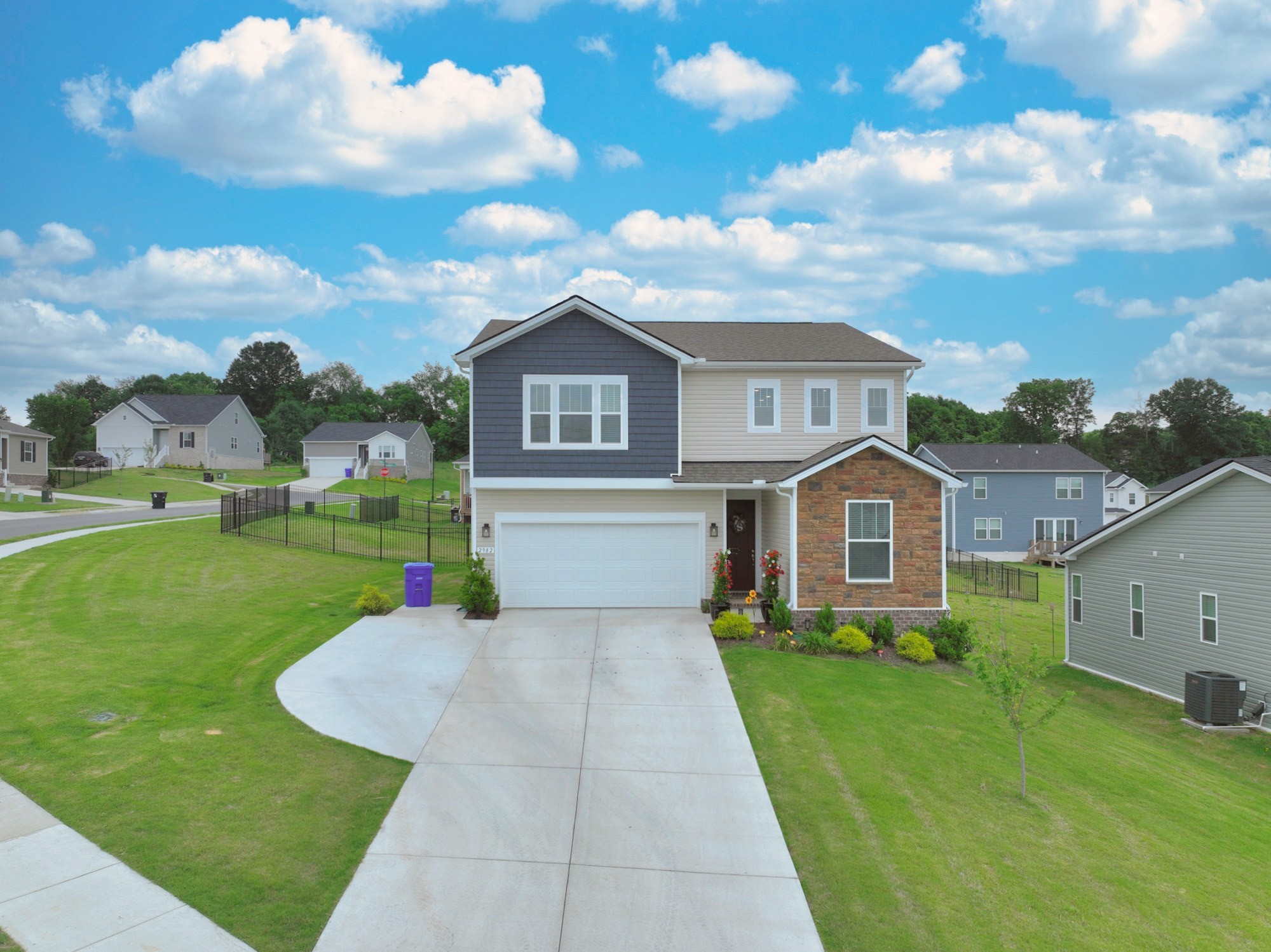 2982 Windstone Trl