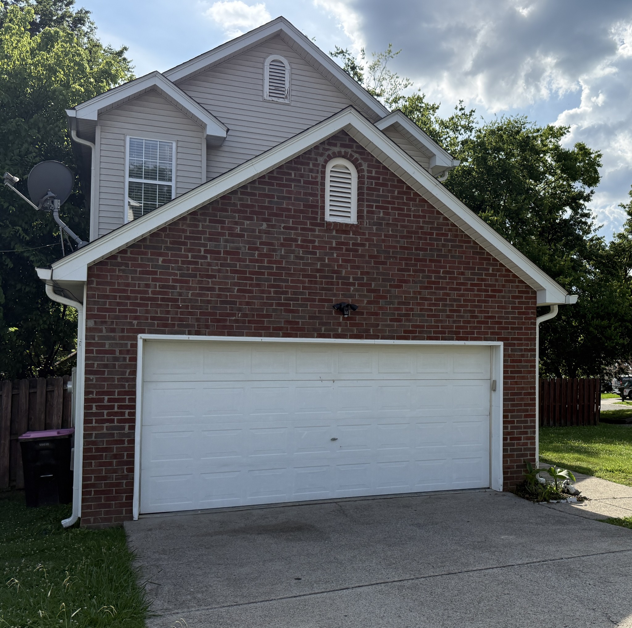 1011 Lassiter Dr