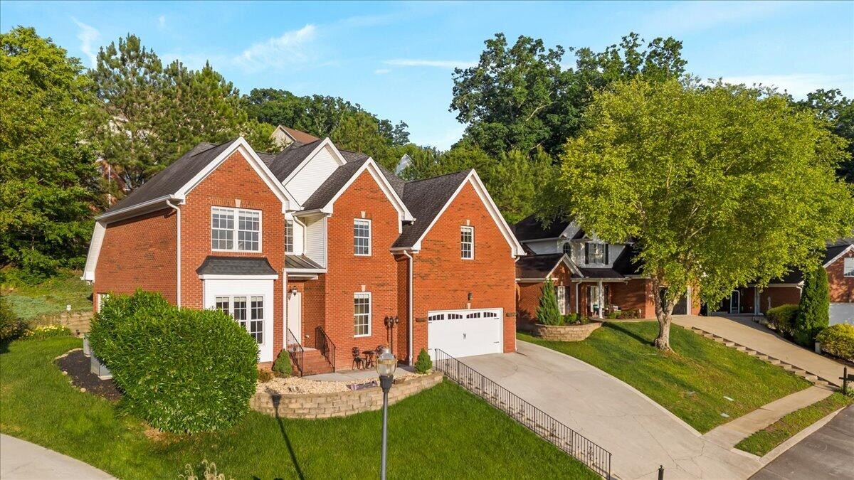 1857 Weston Place, NW