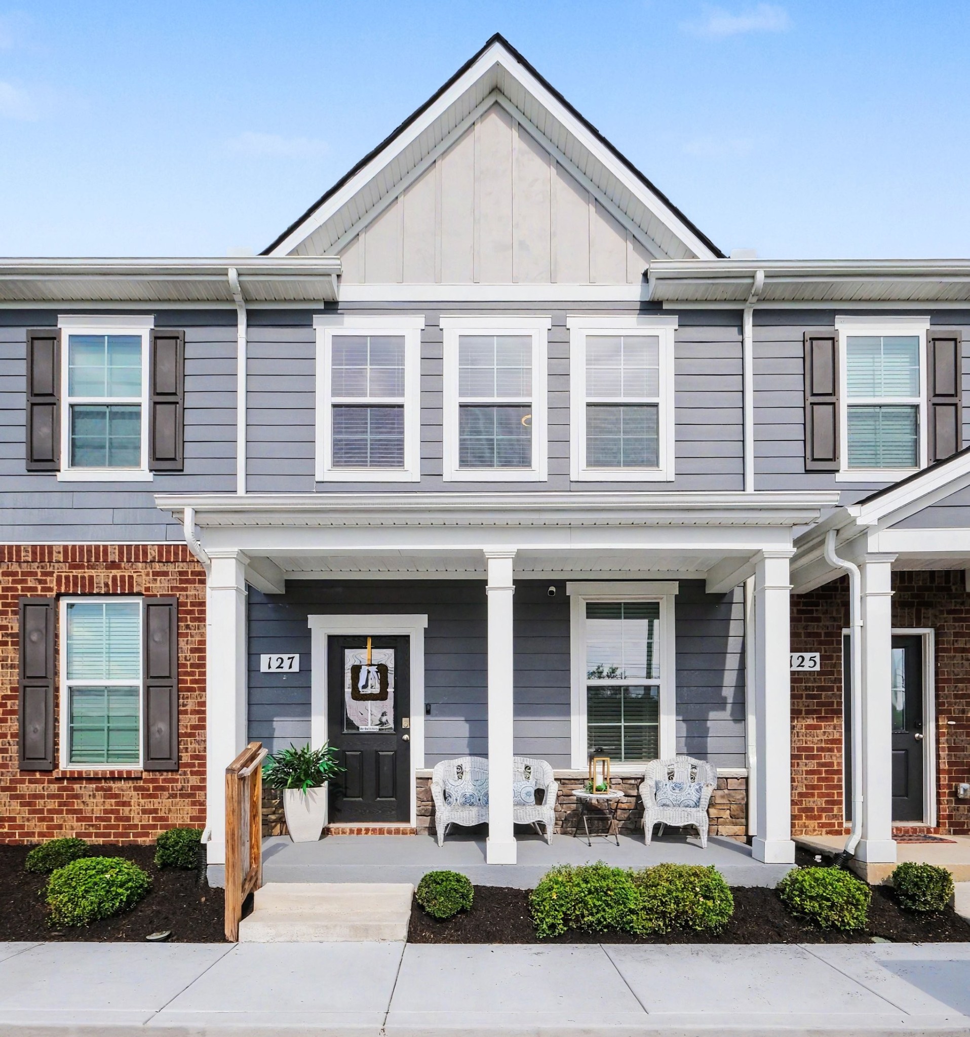 127 Grayson Cir