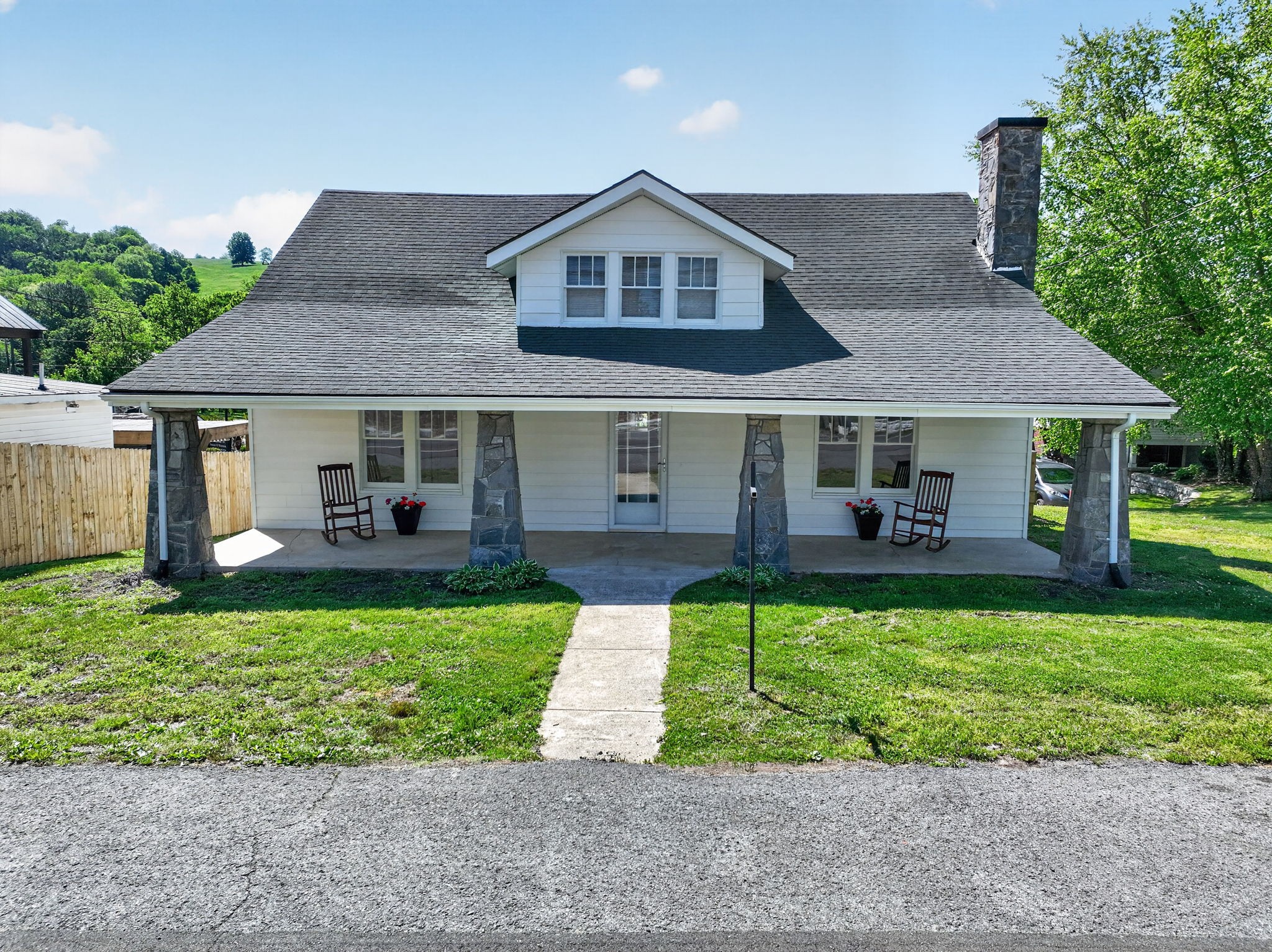 275 Main St