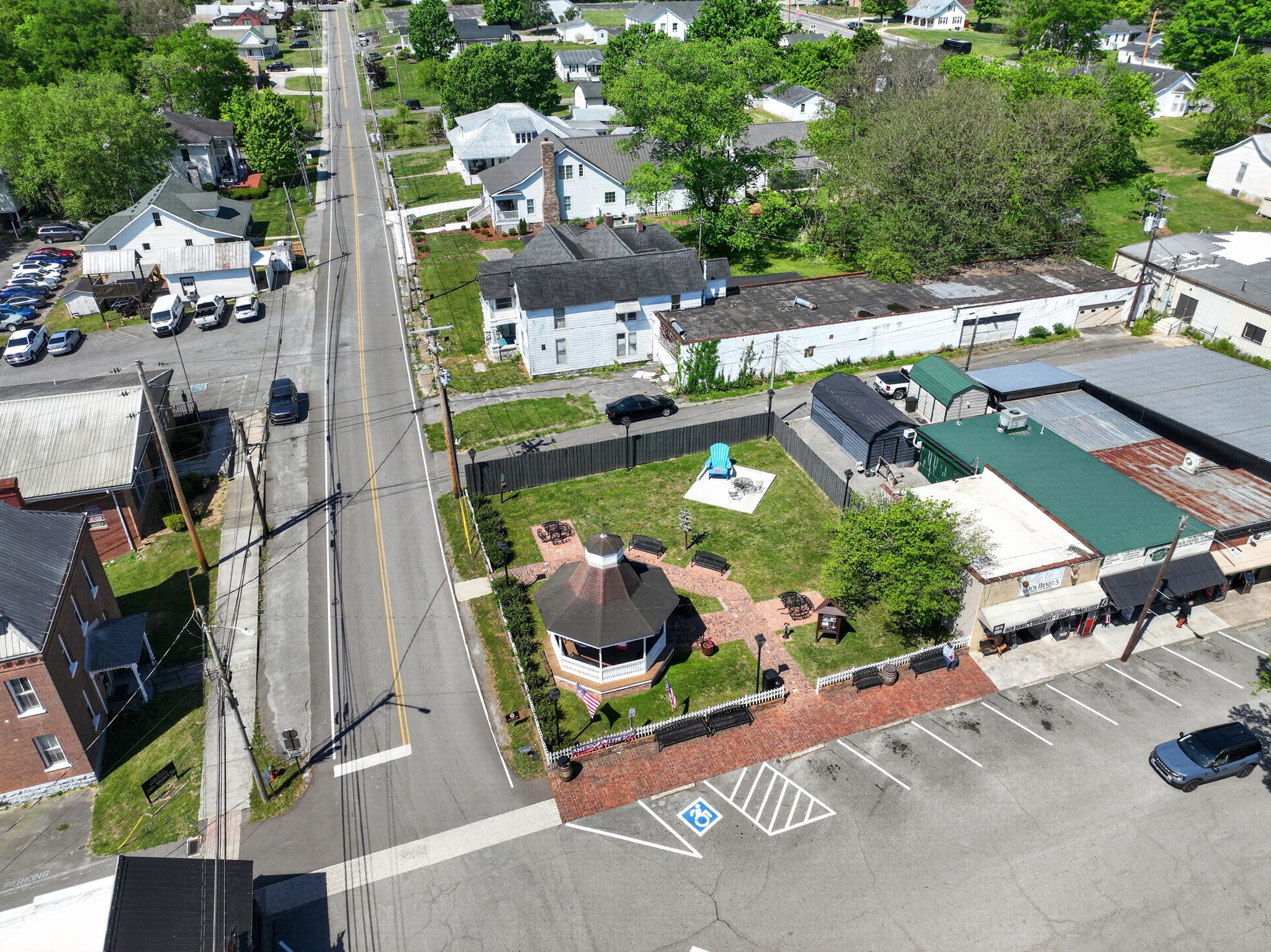 275 Main St