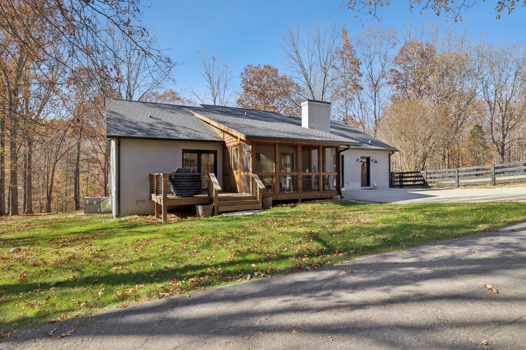 7340 Bradford Rd