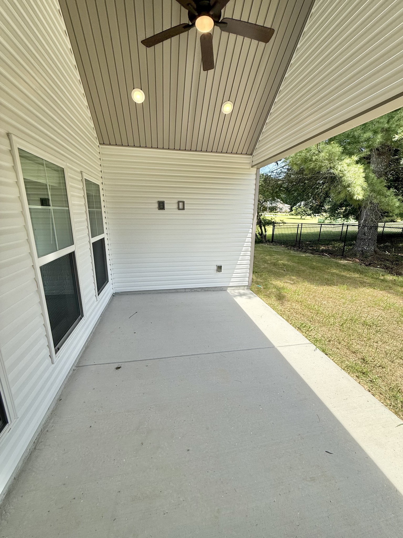284 Country Circle