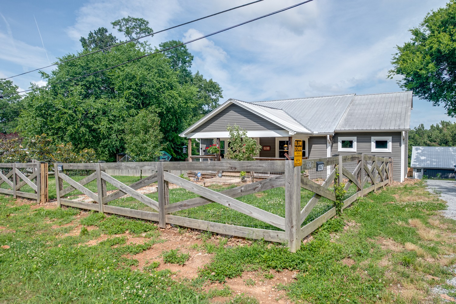 9947 Old Highway 46