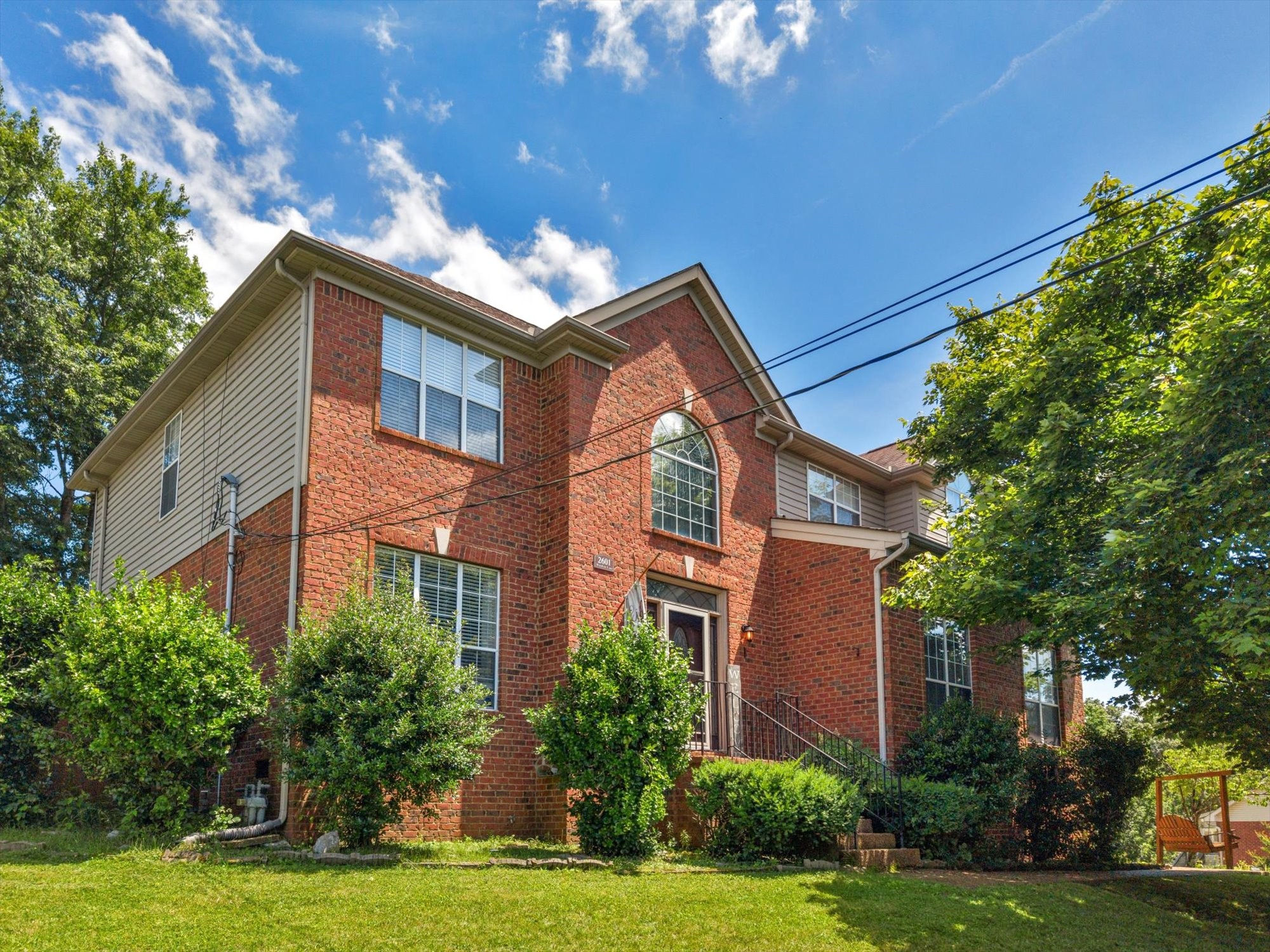 2601 Windsor Ln