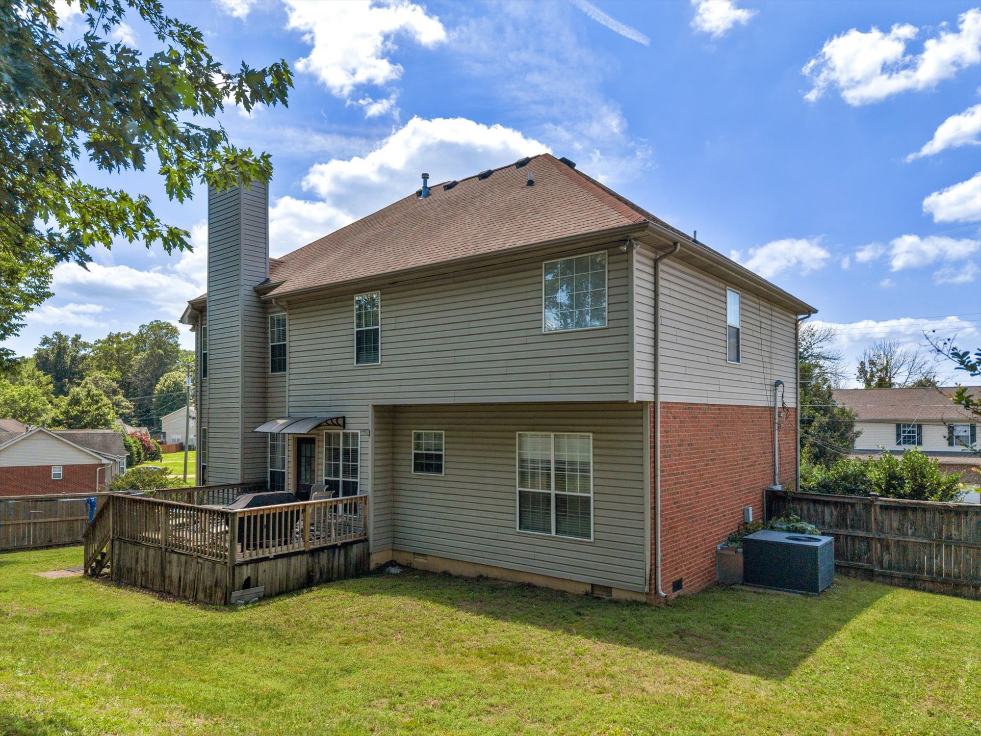 2601 Windsor Ln