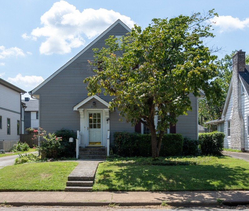 2115 Bernard Ave