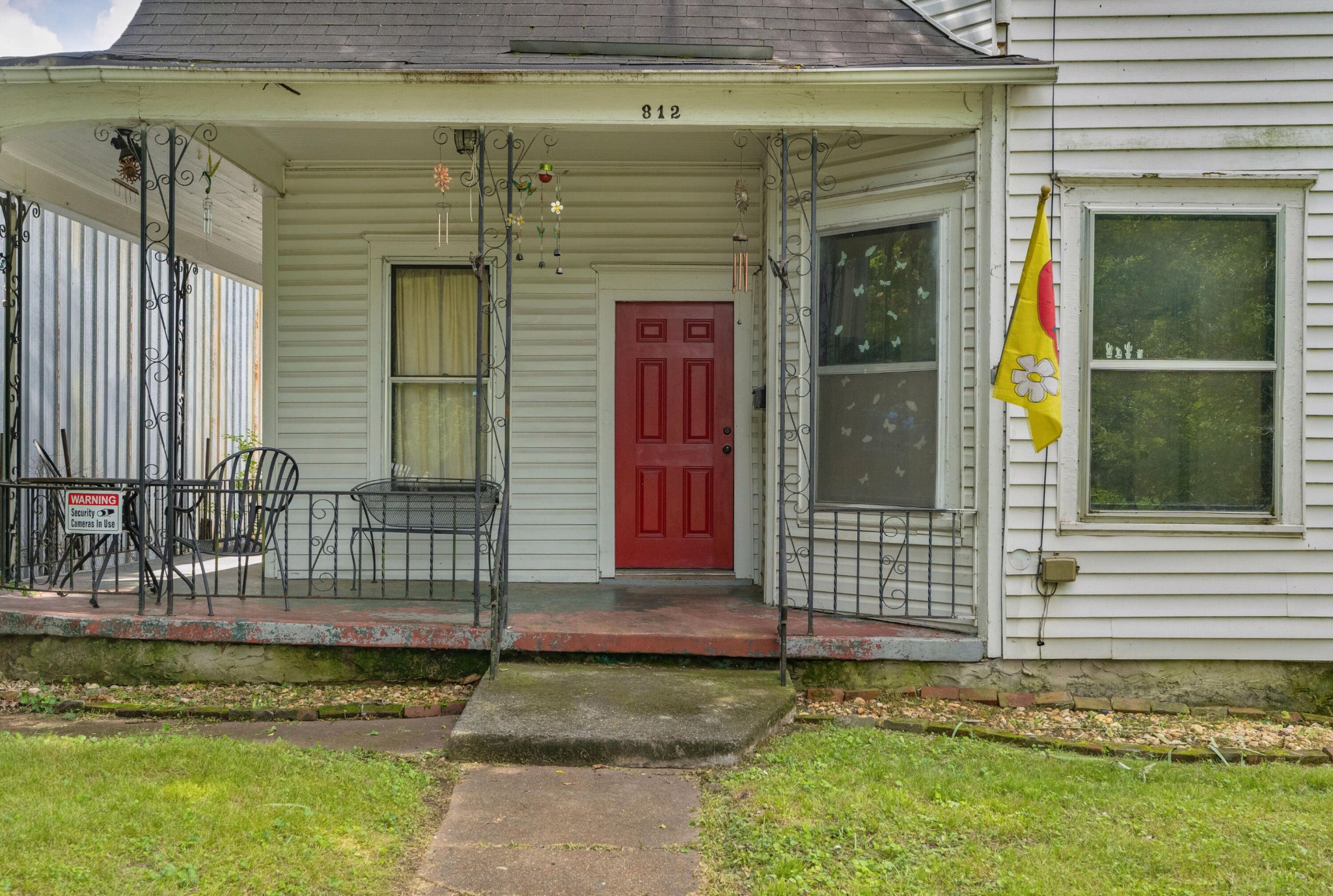 812 E 10th Street