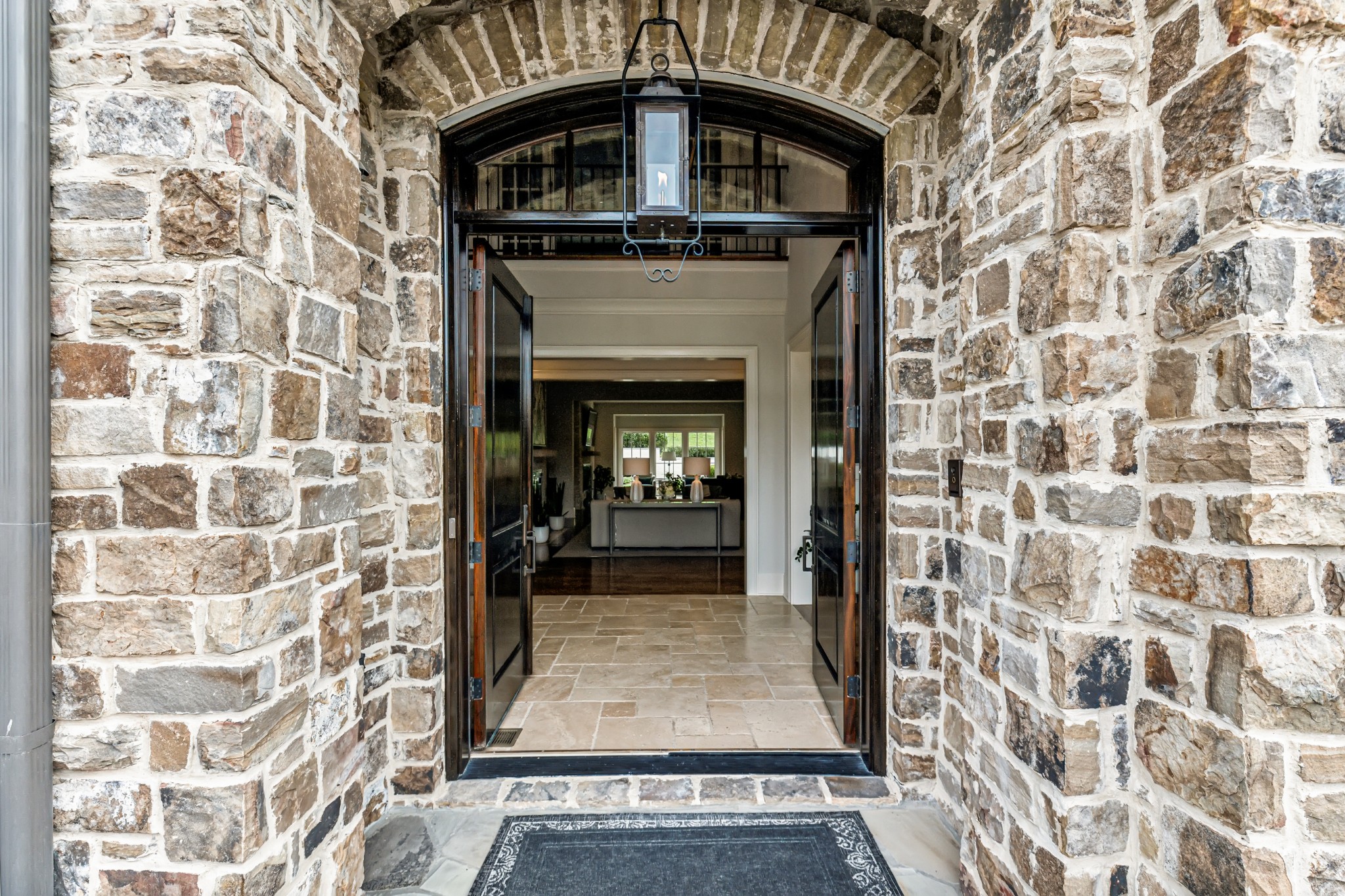822 Windstone Blvd