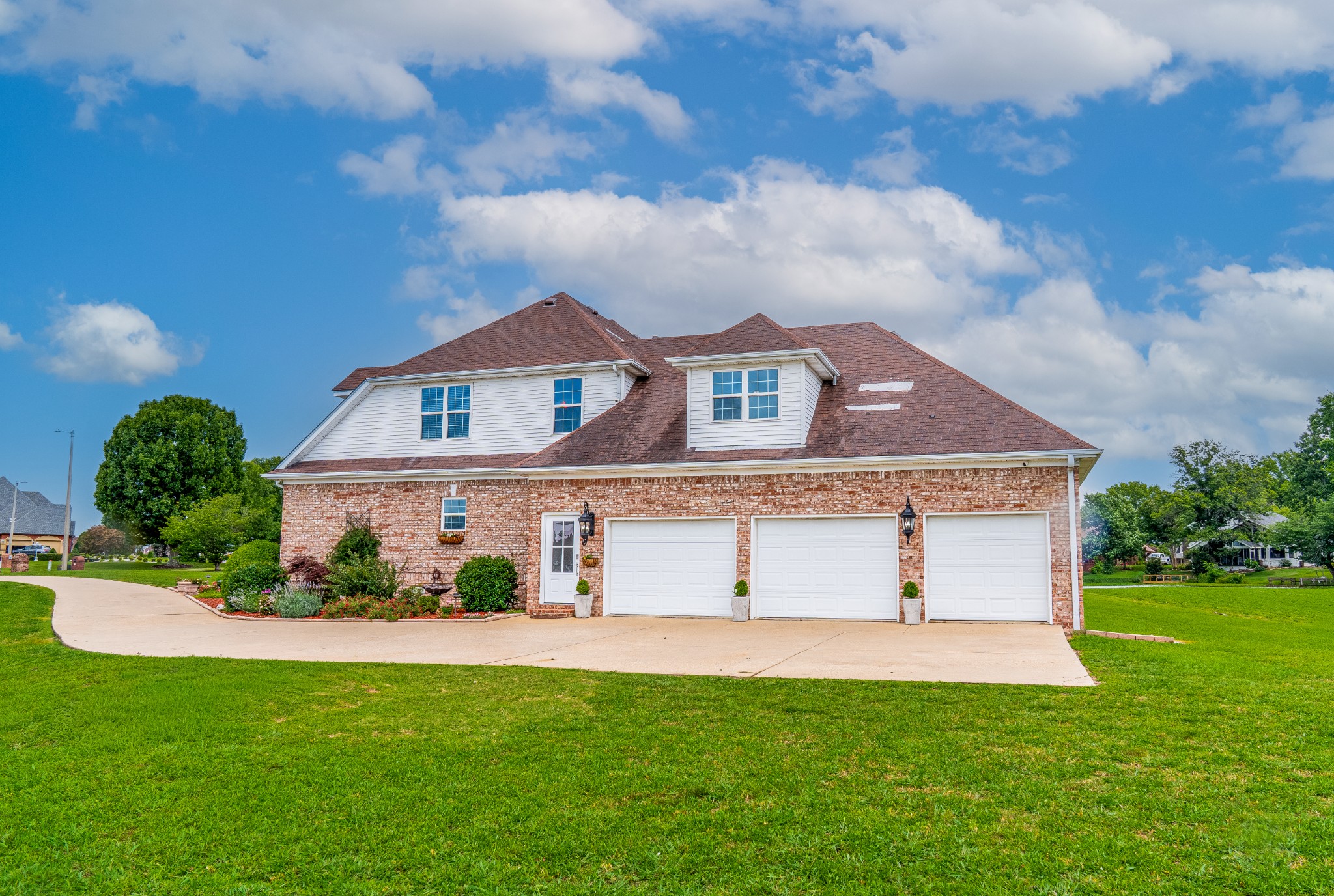 2164 Fairway Dr