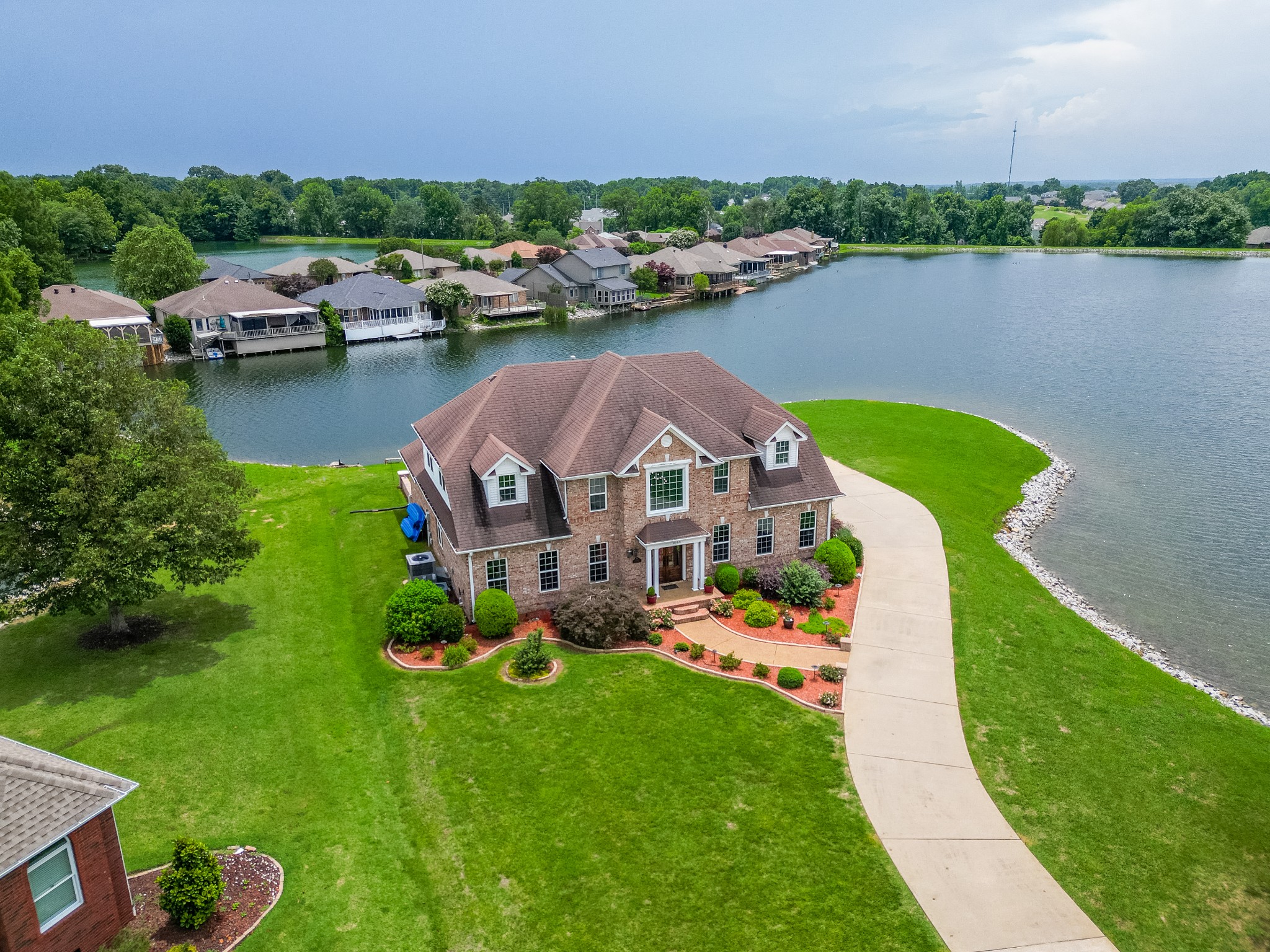 2164 Fairway Dr