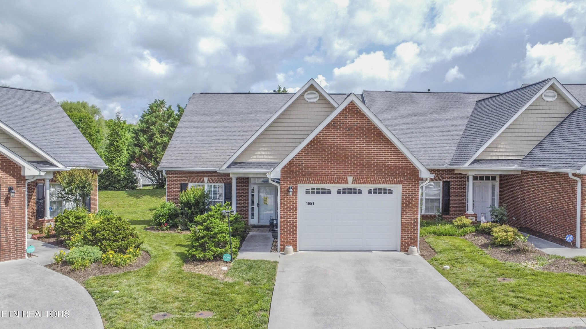 1651 Wisteria View Way