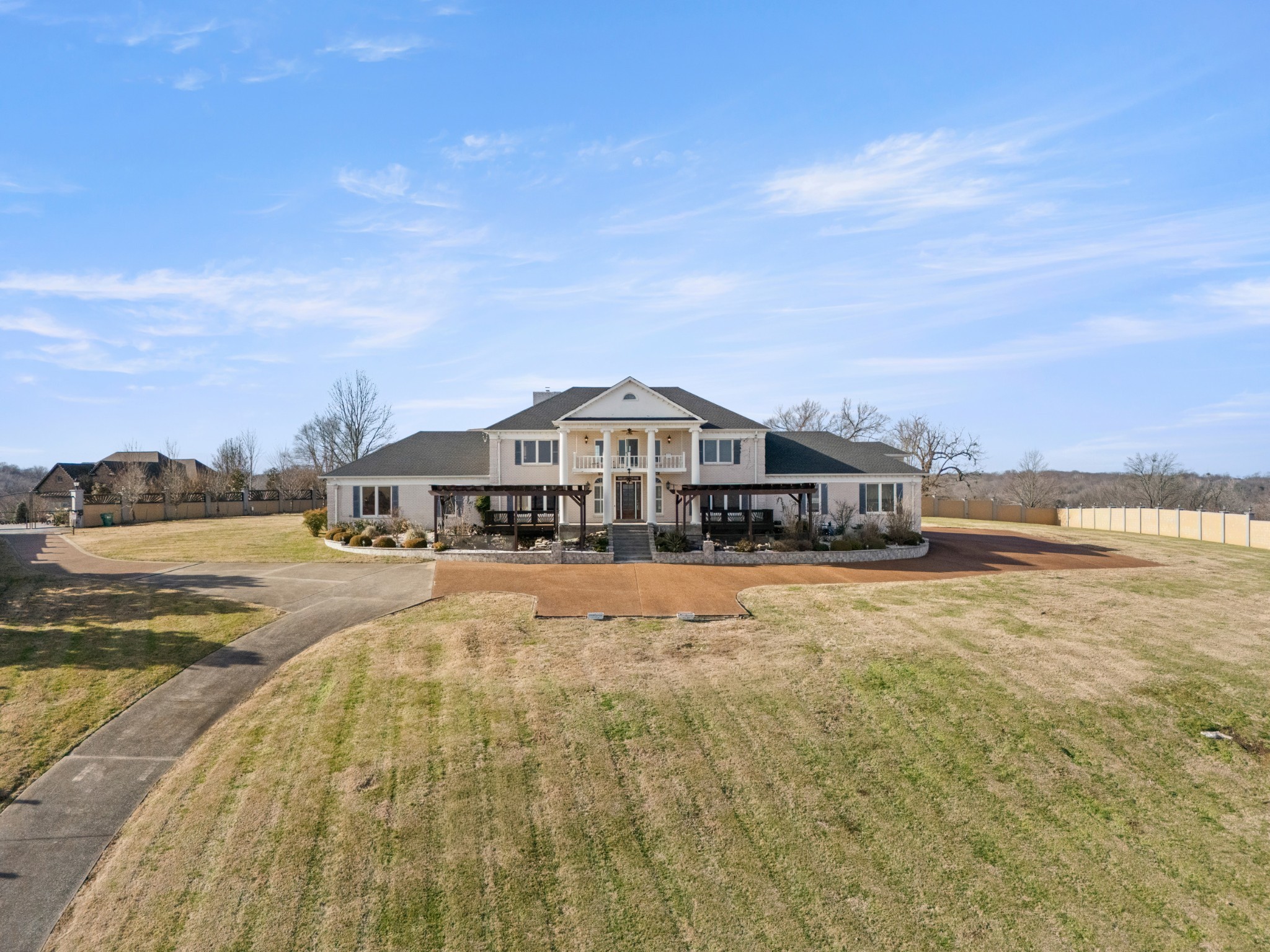 201 Vineyard Way