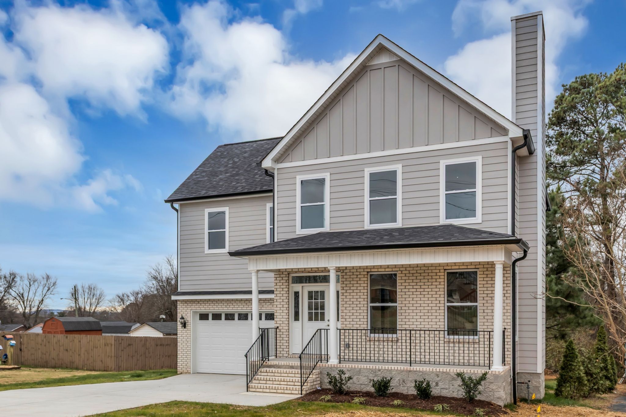 209 Luna Dr