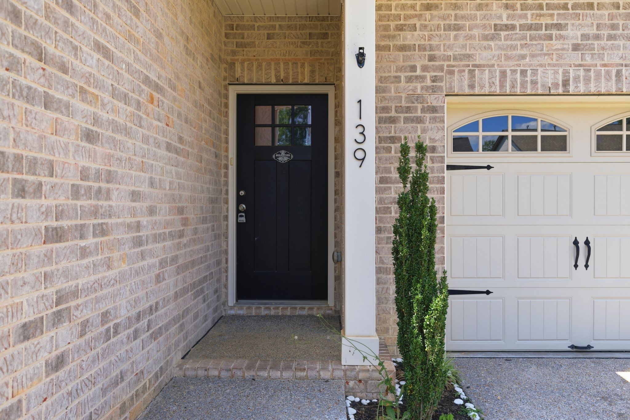 139 Crabourne Dr