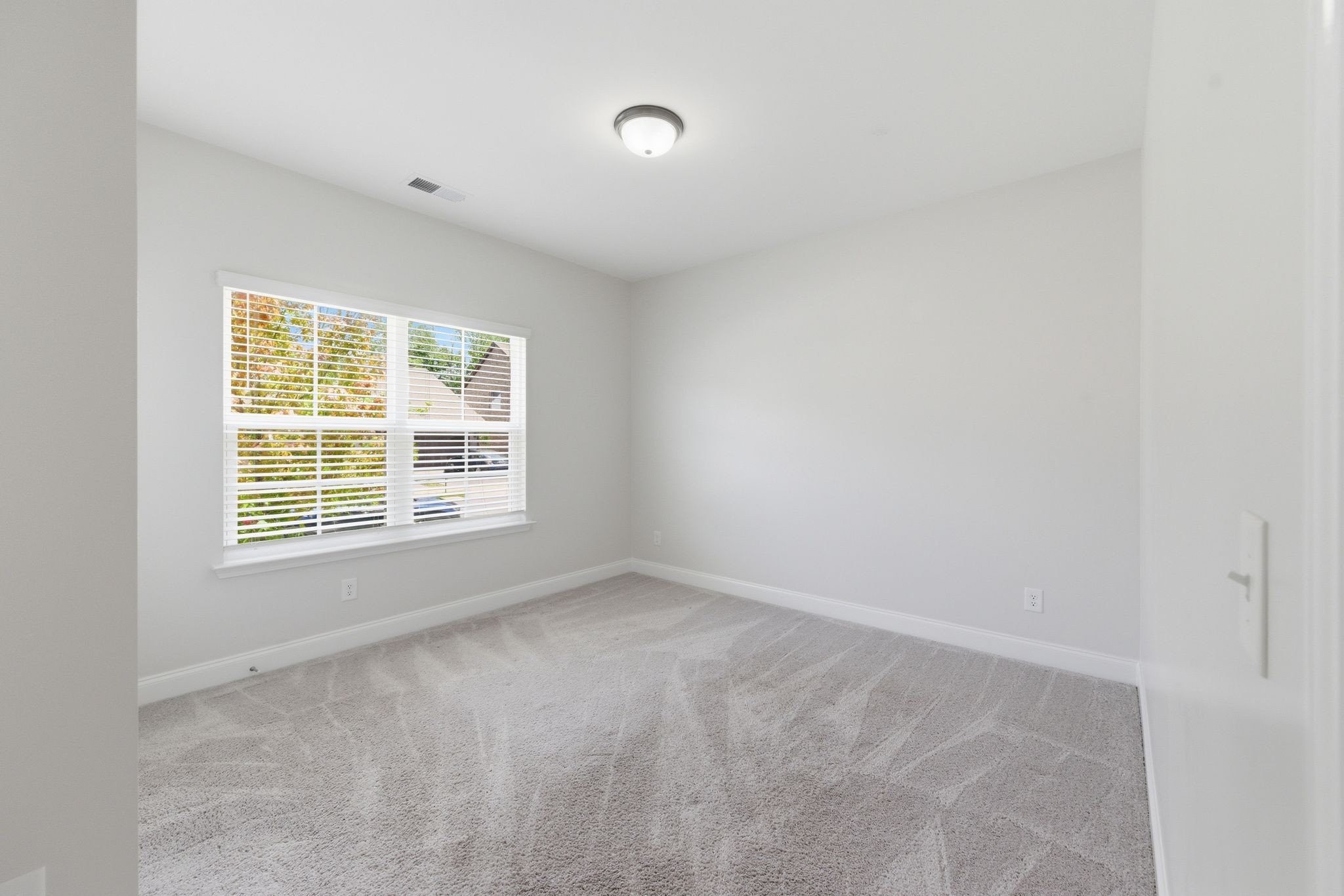 139 Crabourne Dr