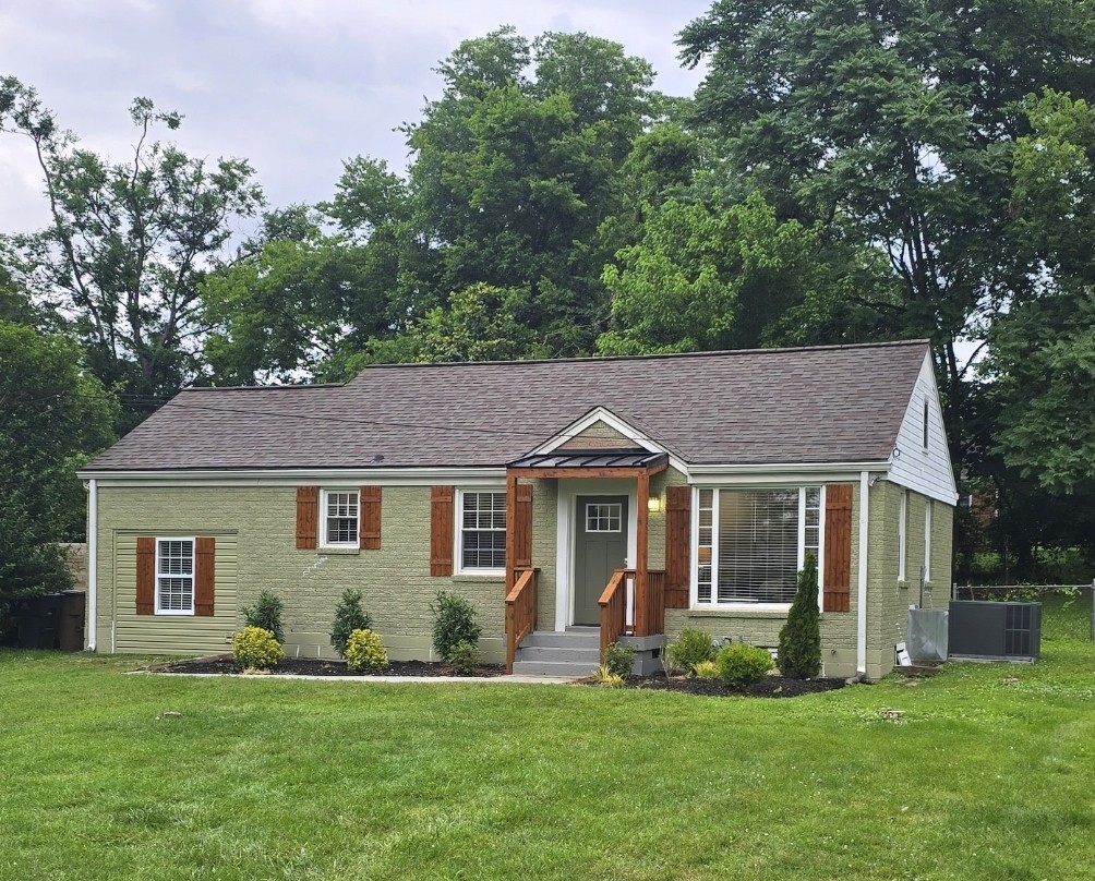 2217 Pinewood Rd