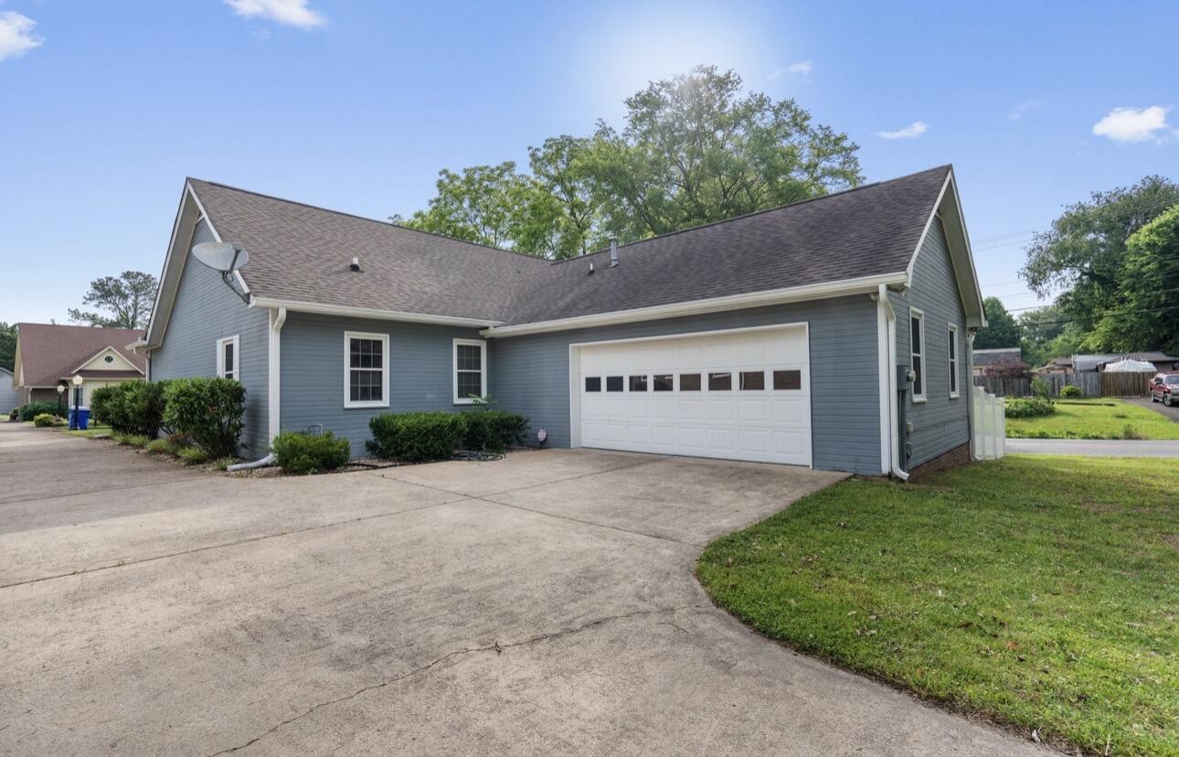 105 Barker Lane, NW