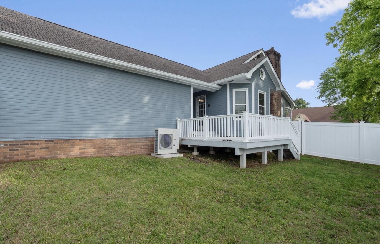 105 Barker Lane, NW