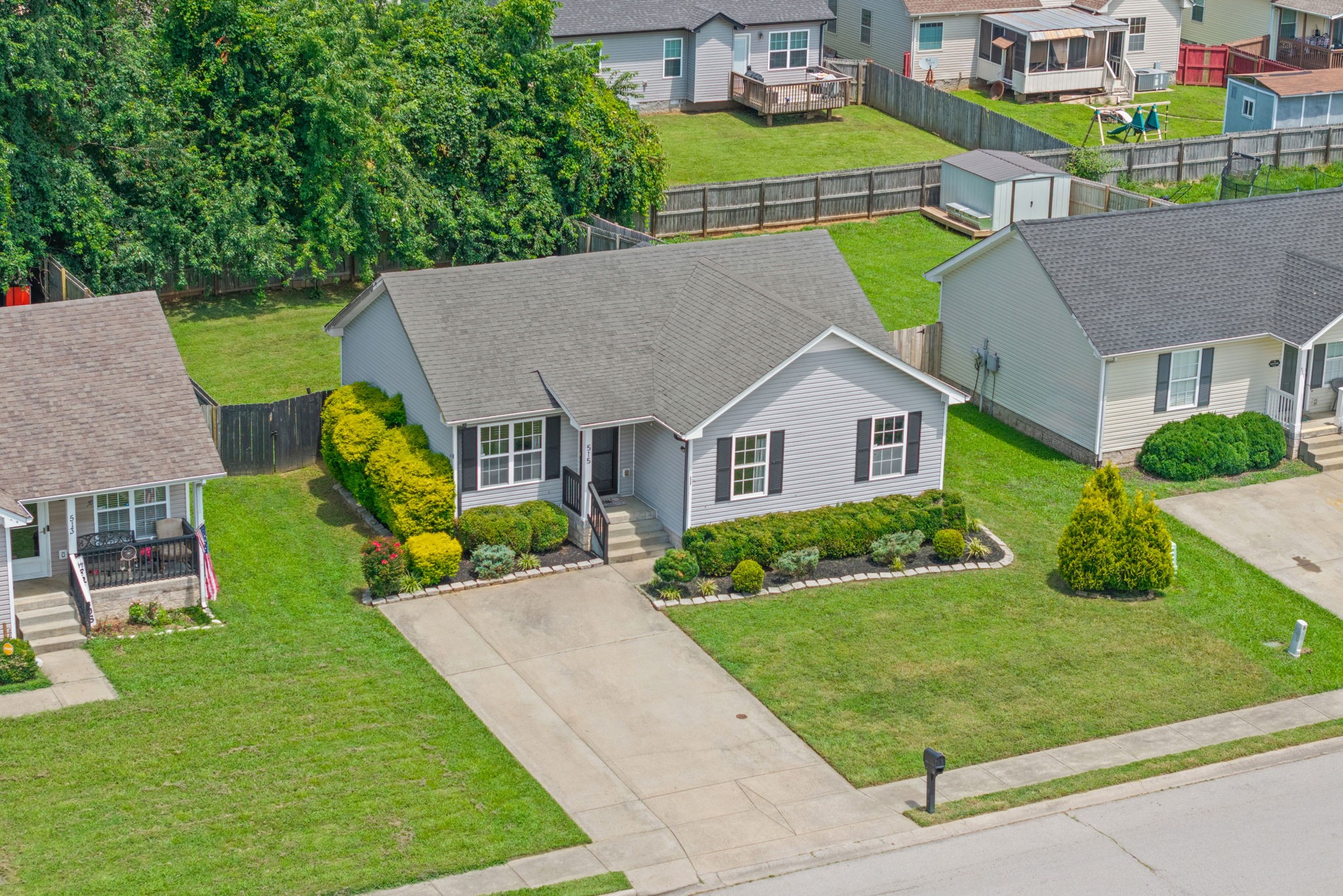 515 Oakmont Dr