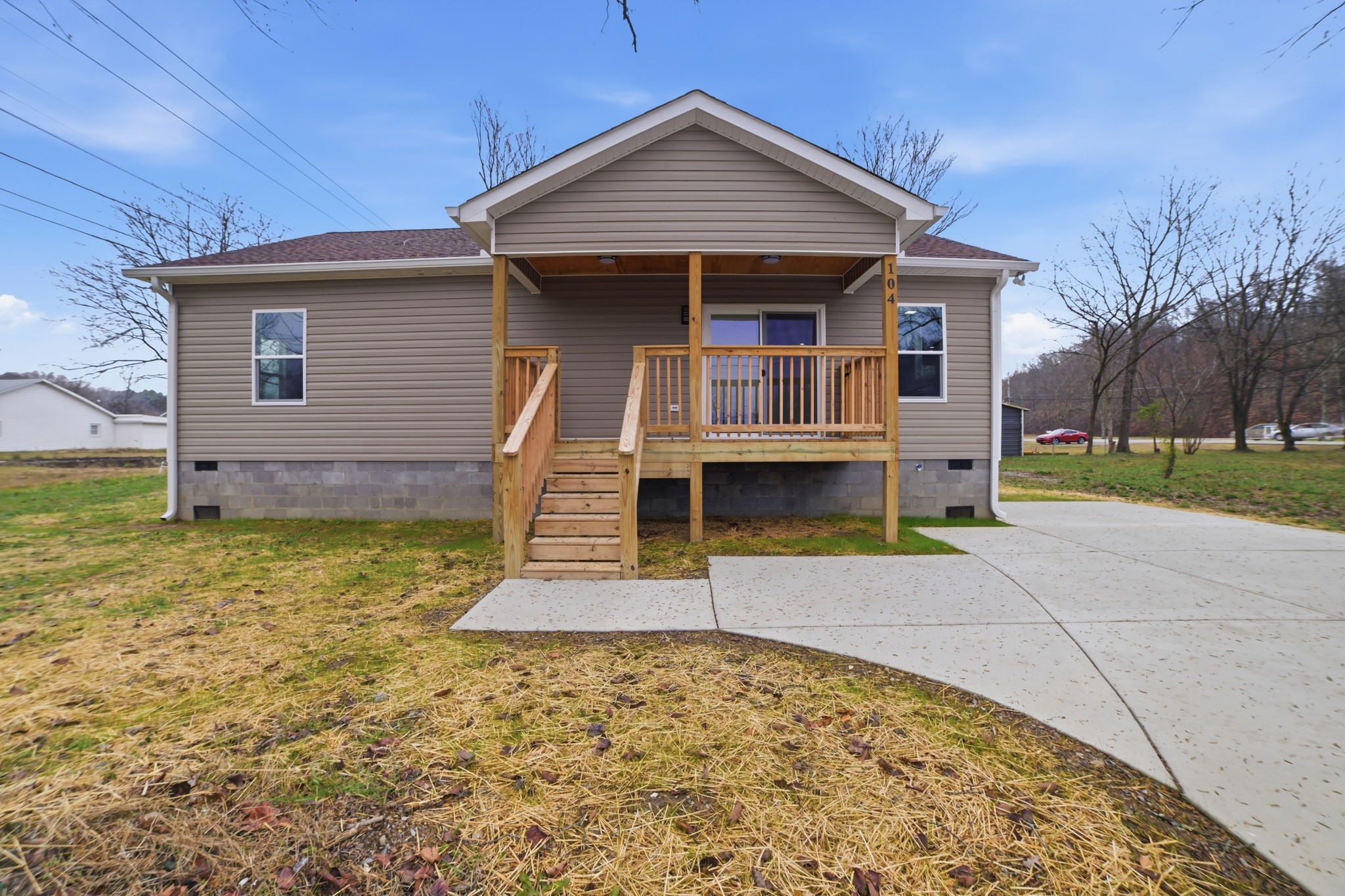 104 Fairground Dr