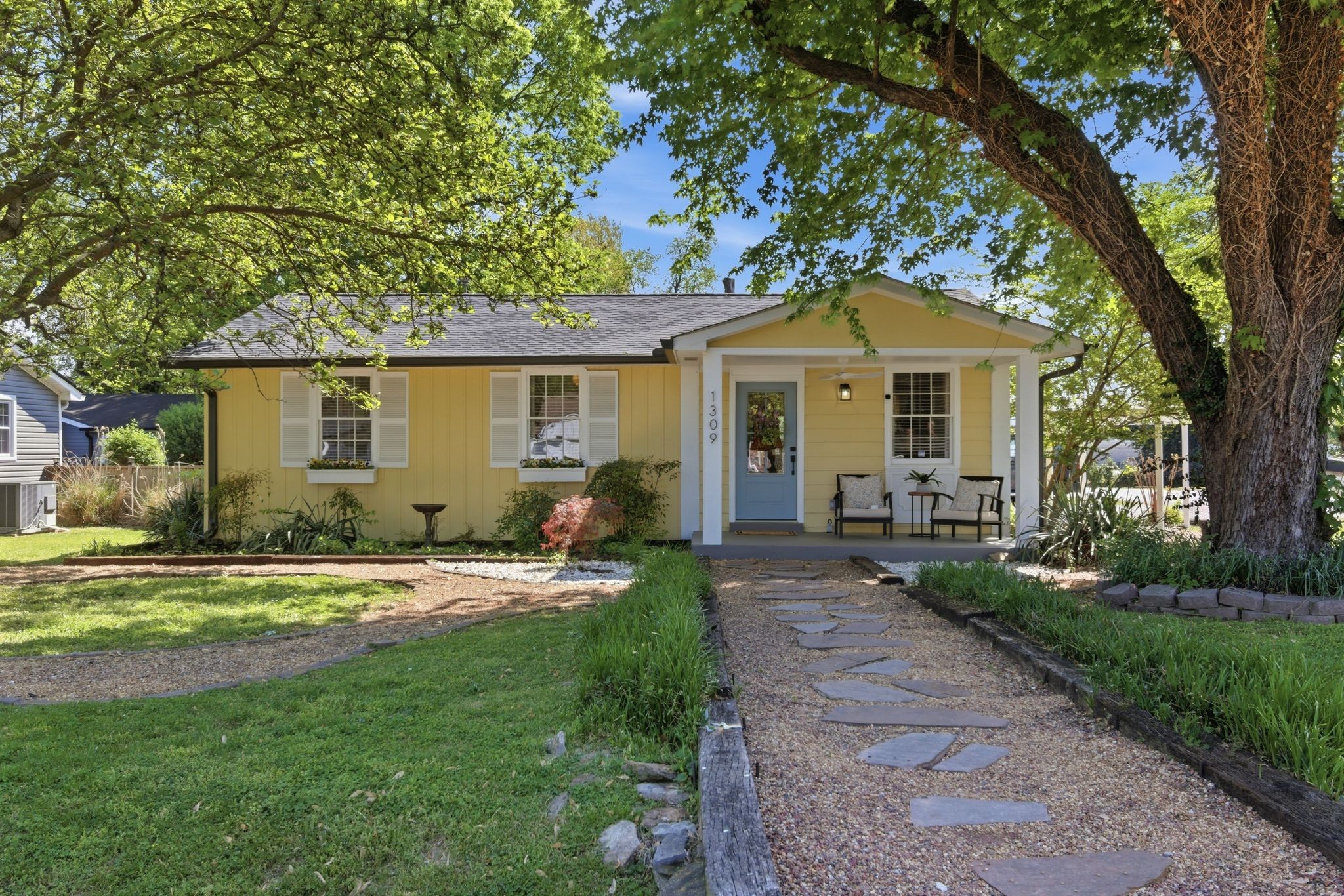 1309 Chickering Dr