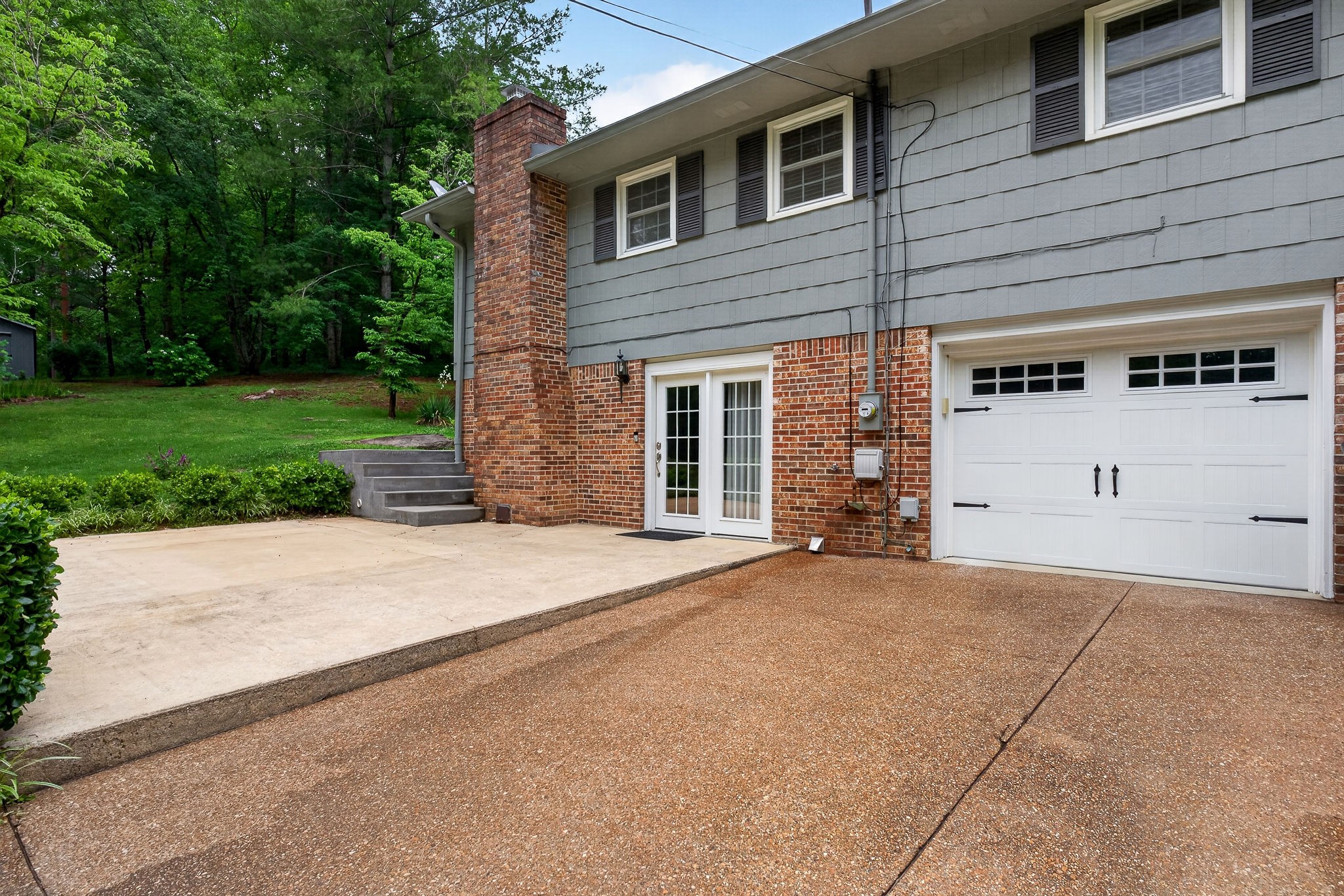 1250 Charles St