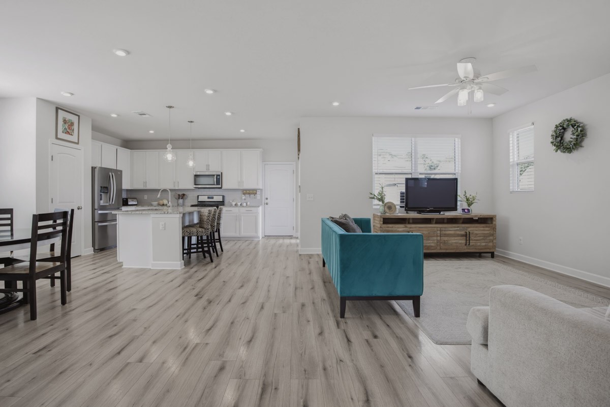 1209 Foxton Ln
