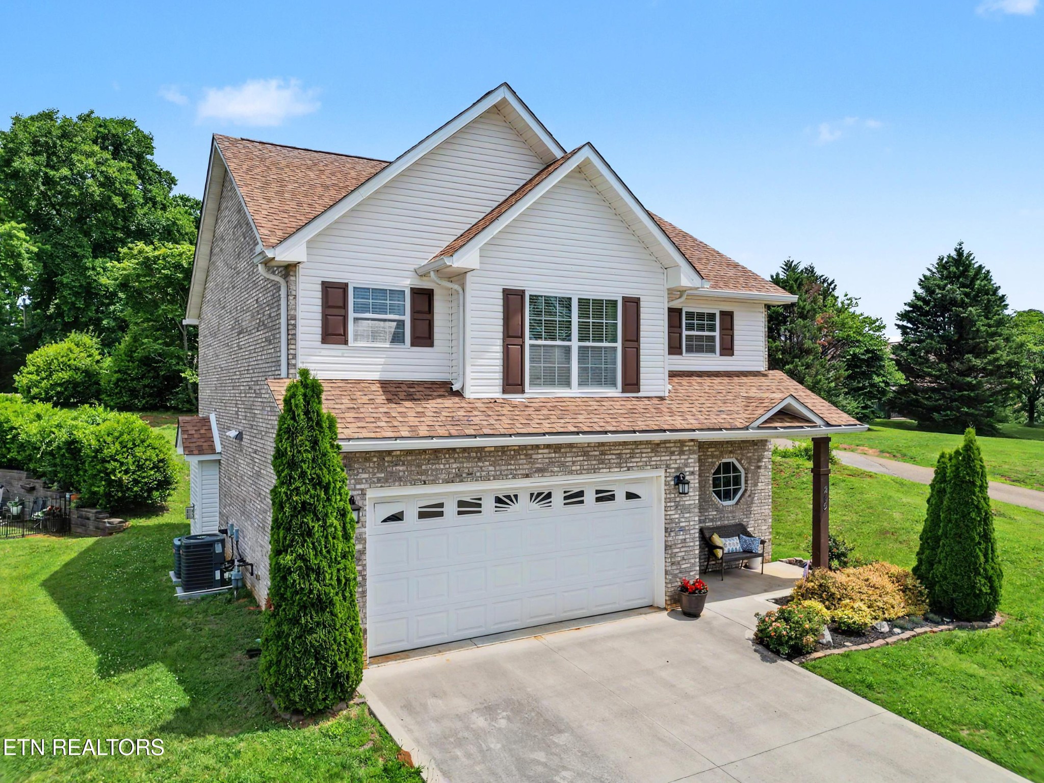 245 Royal Oaks Drive