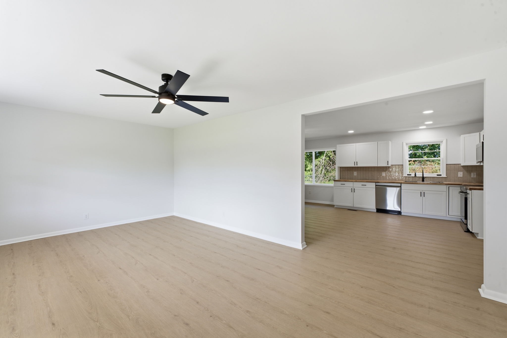 4311 Highway 43, N