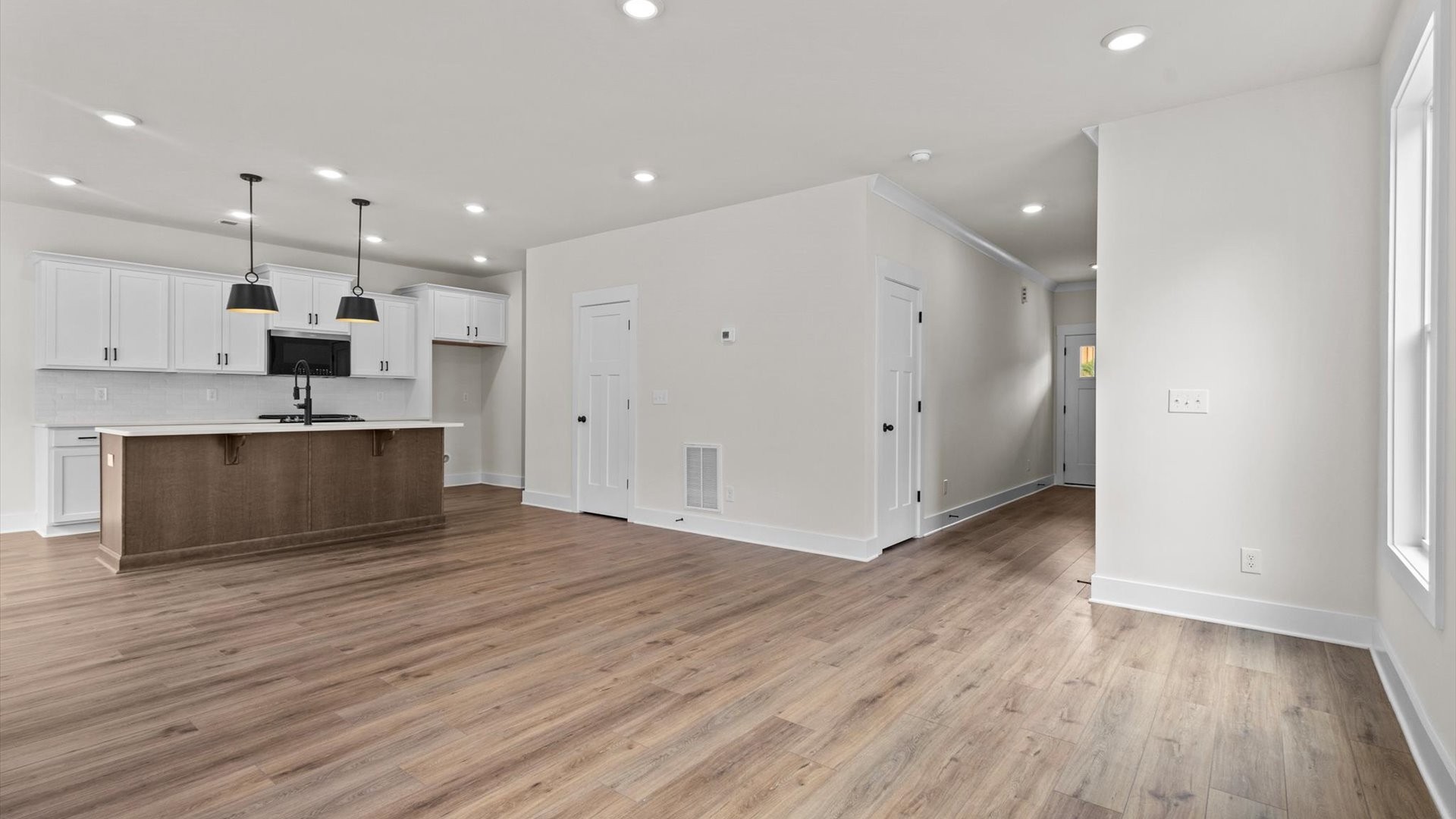 4043 Gaskill Dr