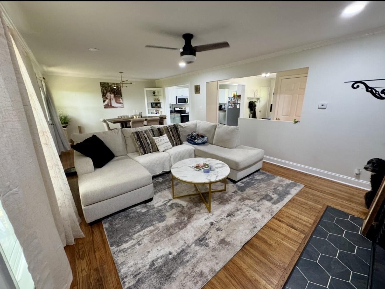 429 Whitehall CIR