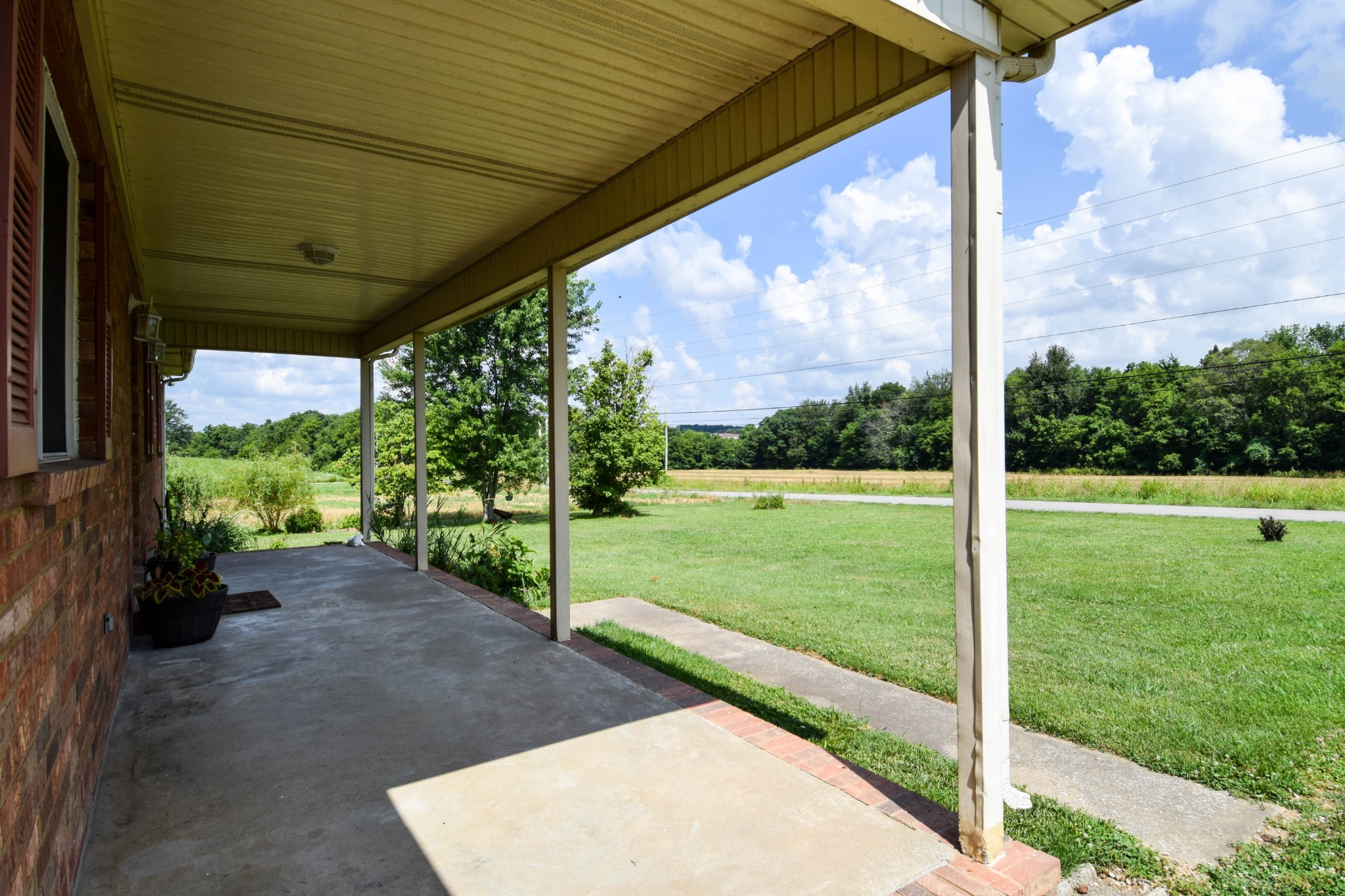 135 Old Hwy 52W