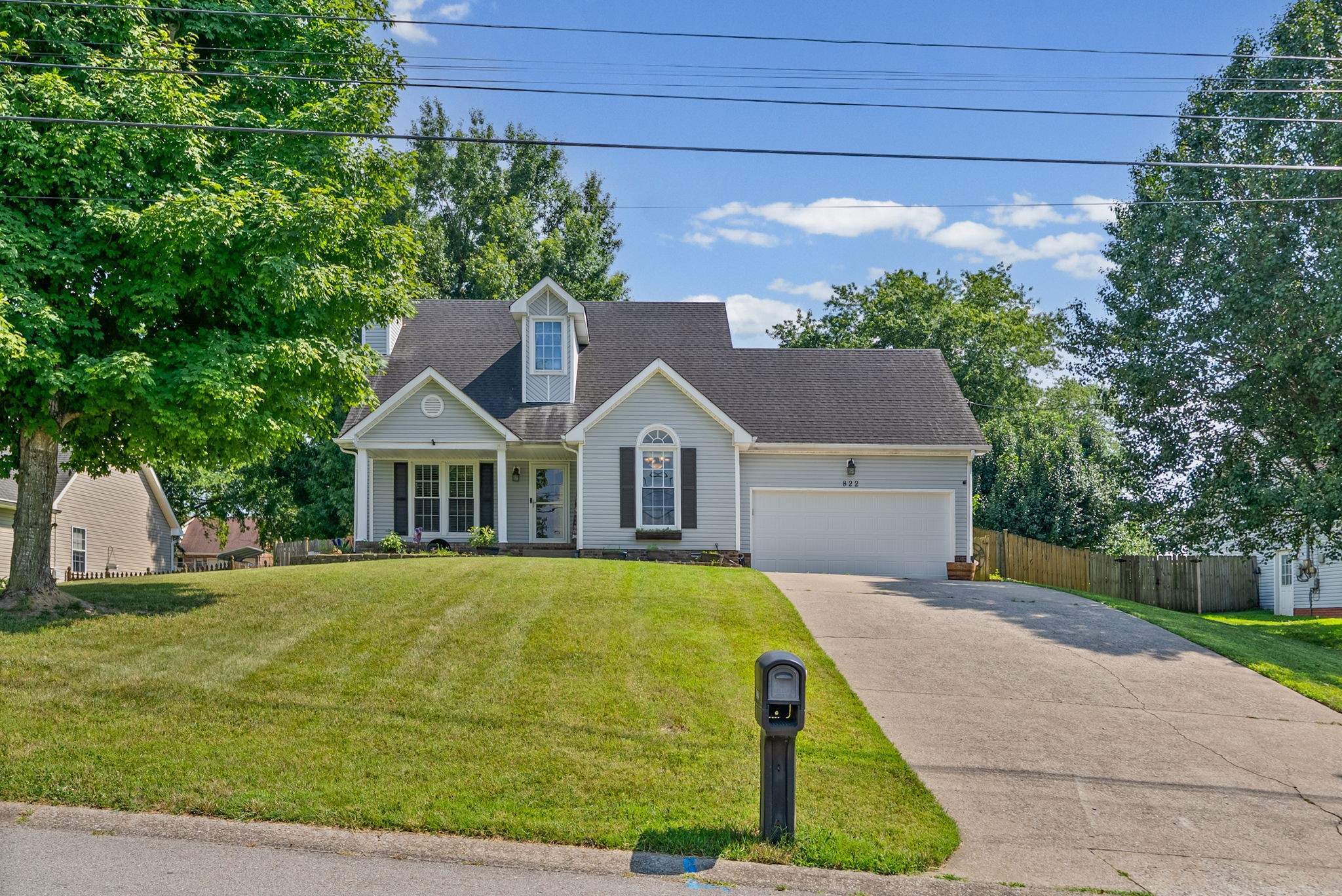 822 Creek Stone Dr