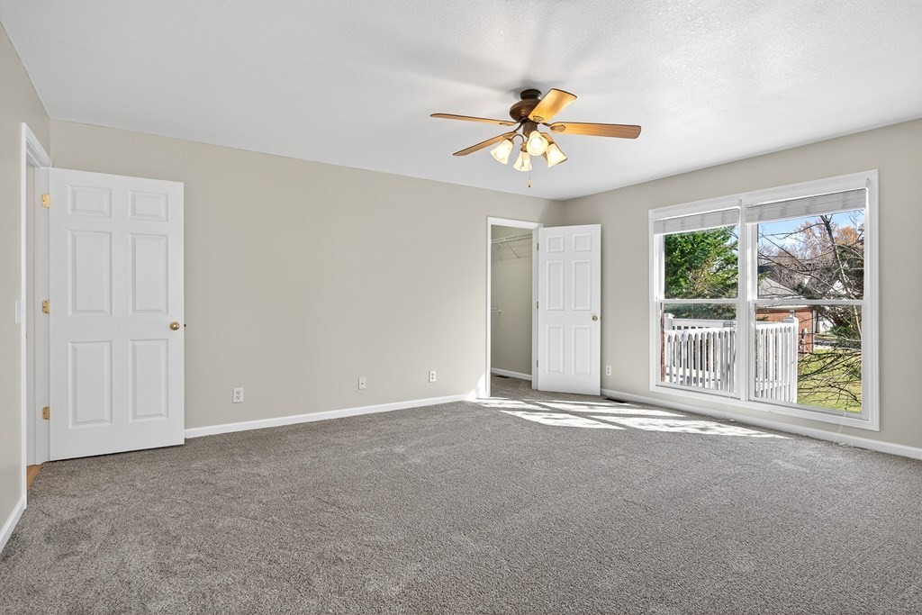 1325 Bridle Path