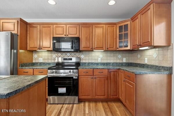 1325 Bridle