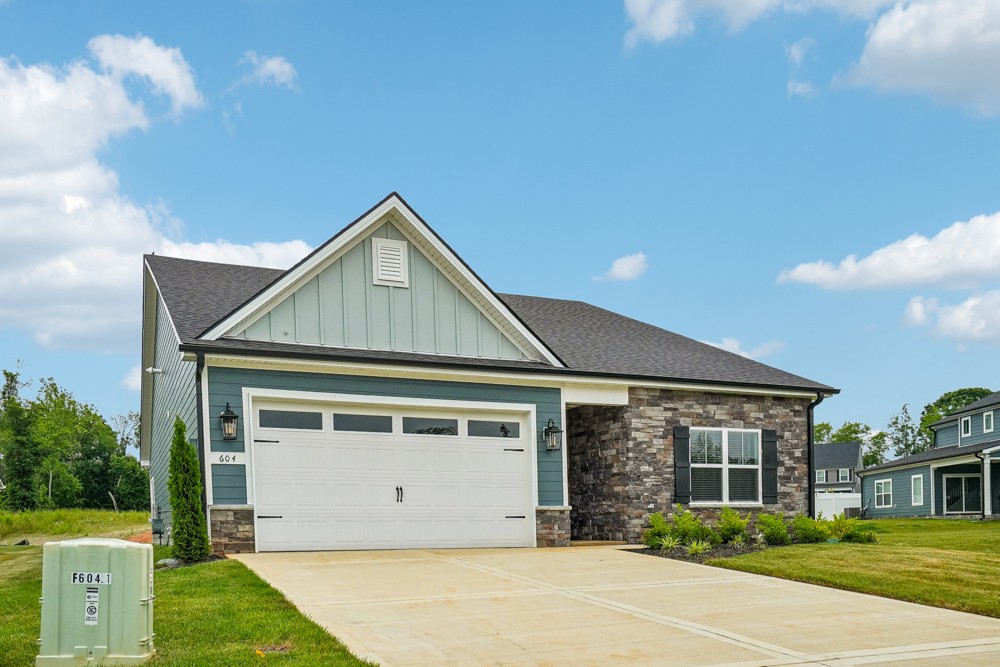 604 Silver Trace
