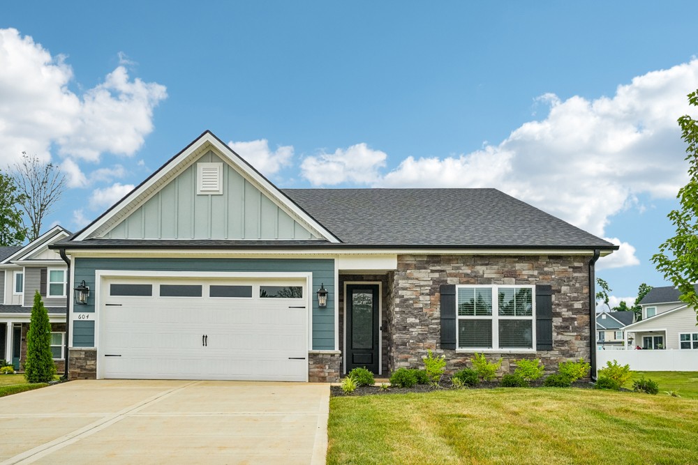 604 Silver Trace