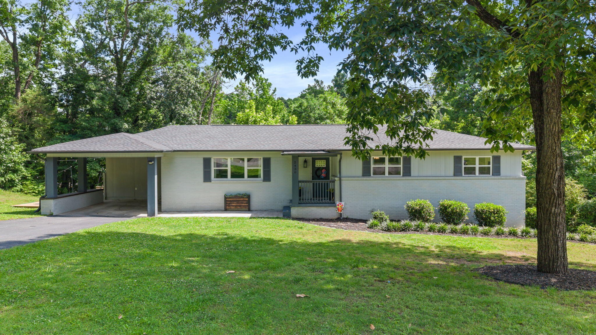 2430 Walnut Drive, NW