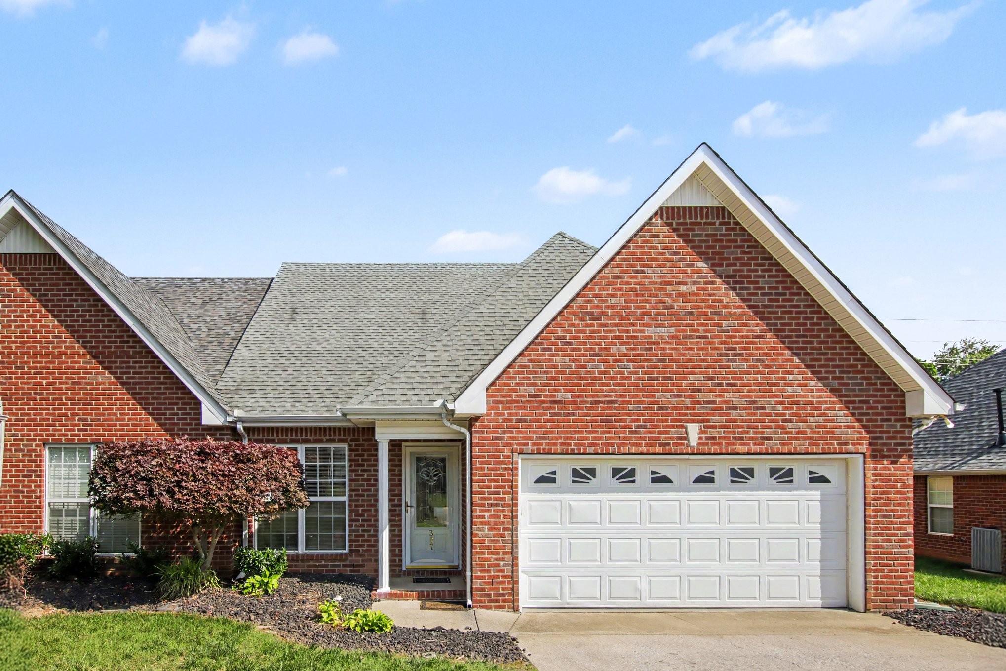 307 Dartford Ct