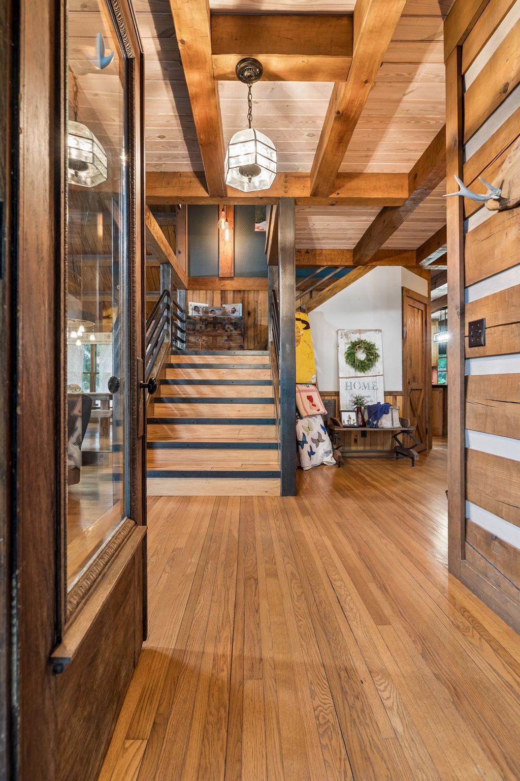 2500 Chimney Springs Rd