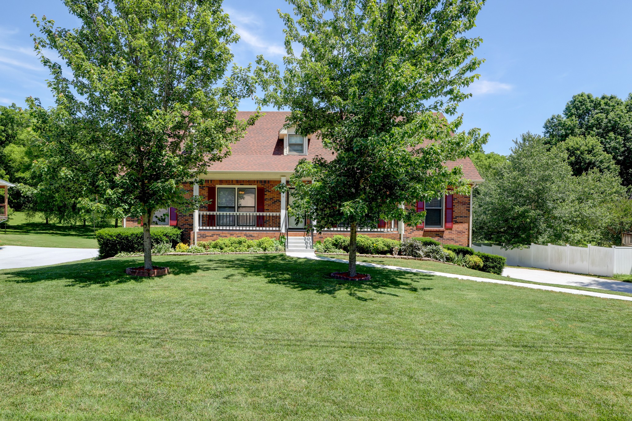 1030 Hillshire Dr