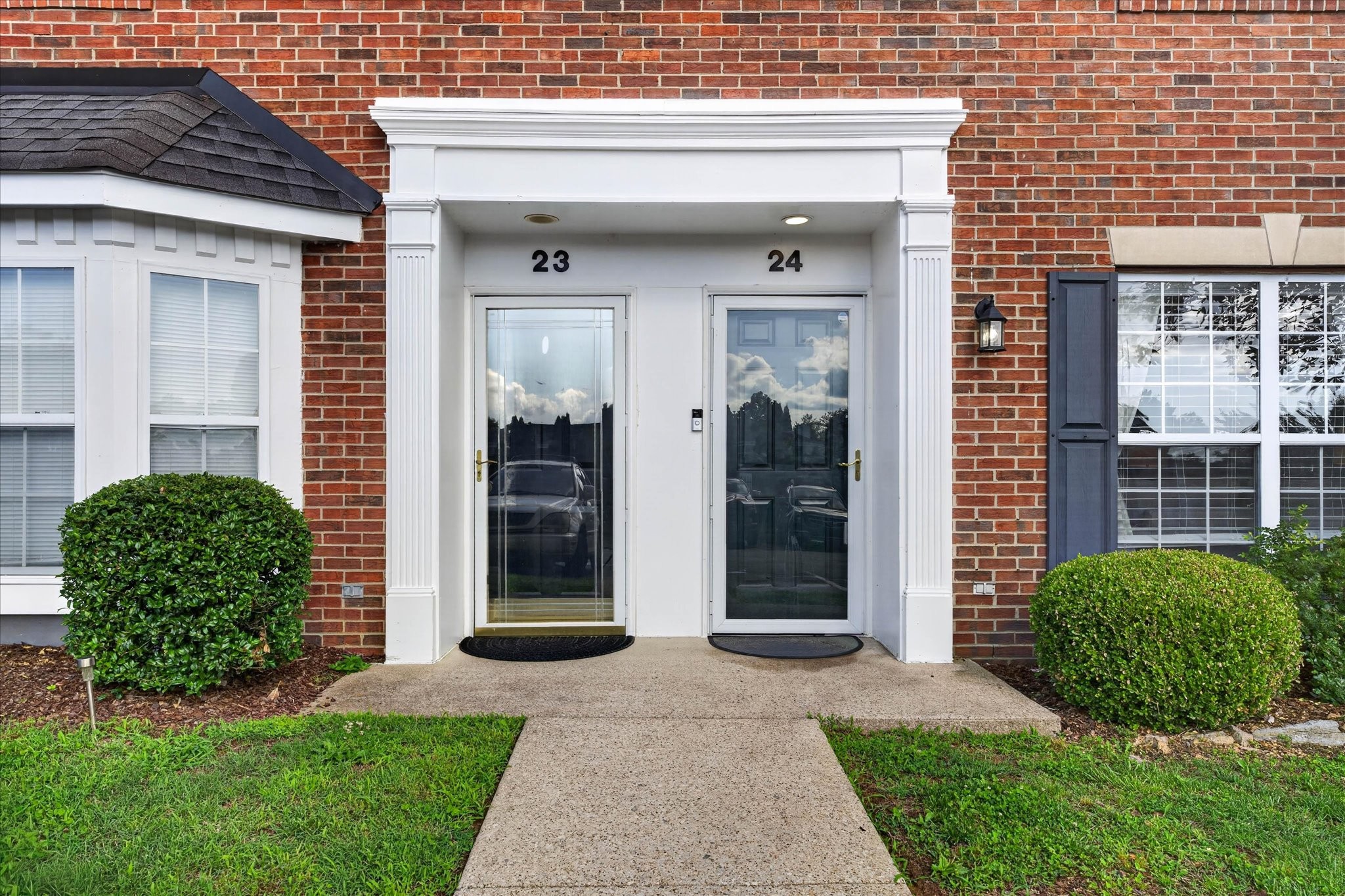 2121 Highway 12, S