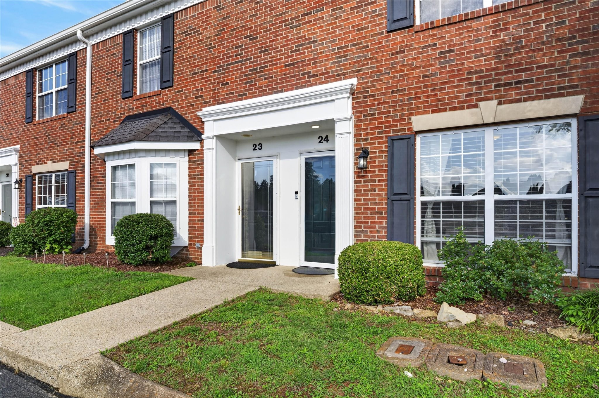 2121 Highway 12, S