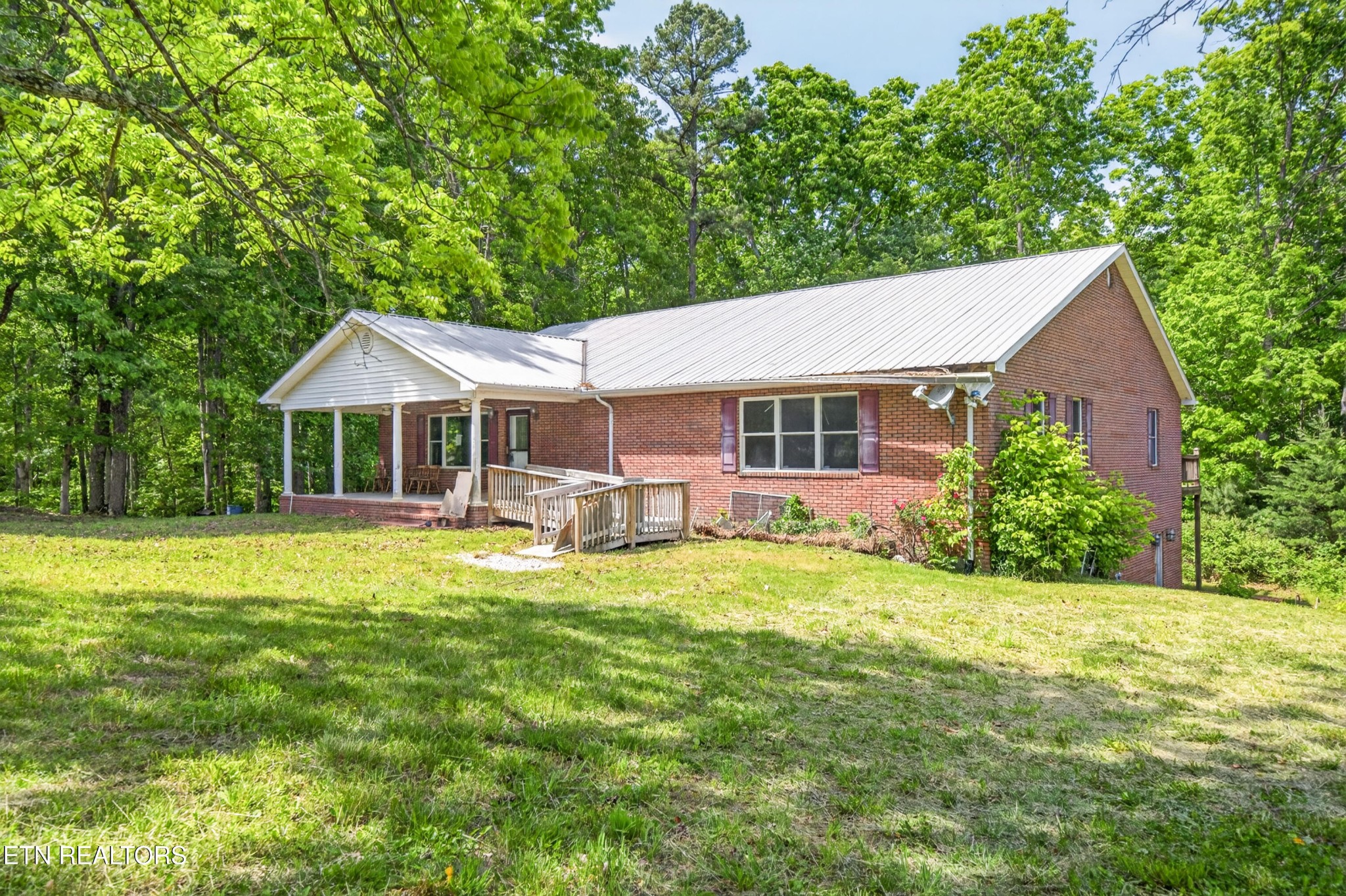 1161 Charlie Doss Rd
