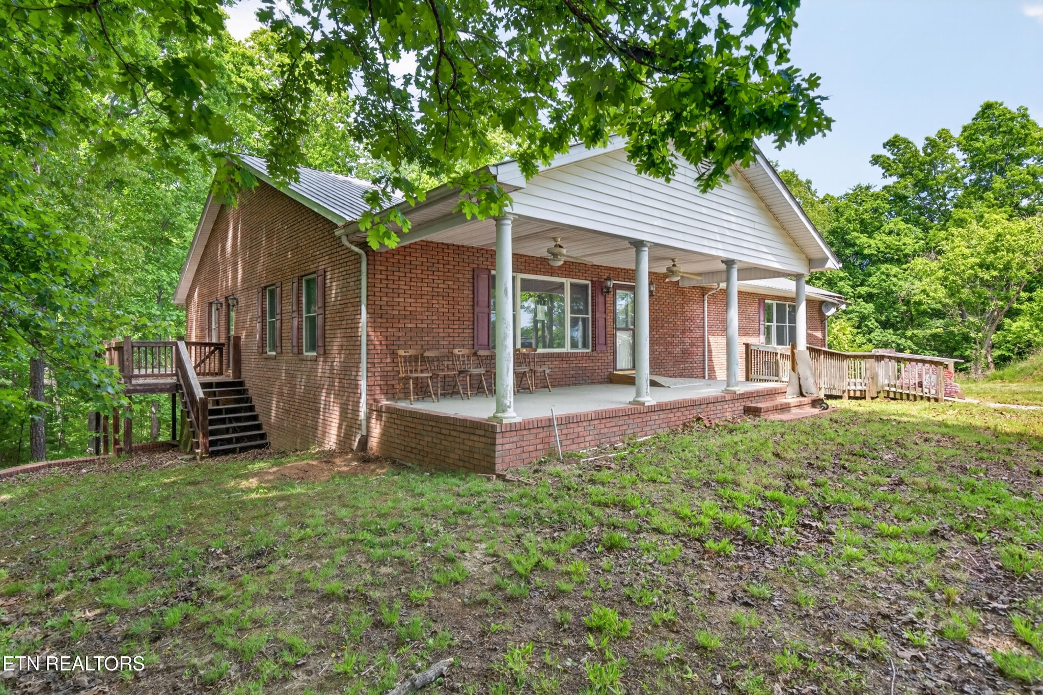 1161 Charlie Doss Rd